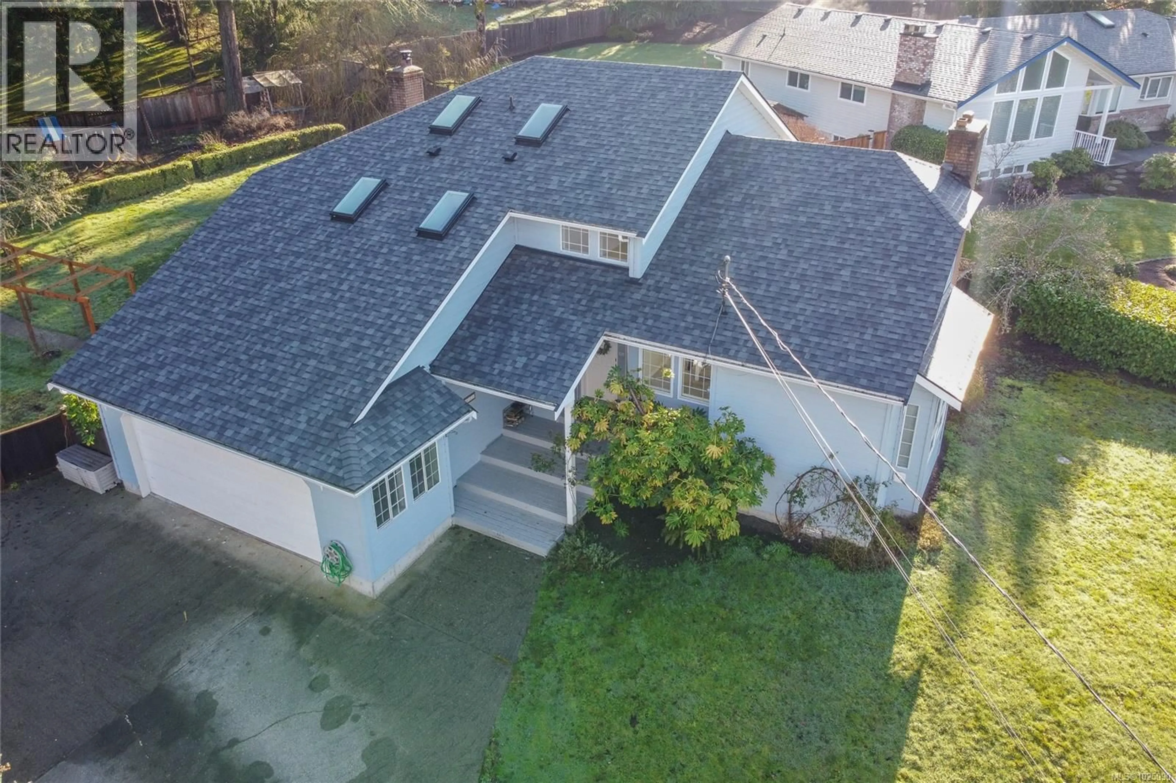 A pic from outside/outdoor area/front of a property/back of a property/a pic from drone, street for 6431 ABBEY ROAD, Duncan British Columbia V9L5S1