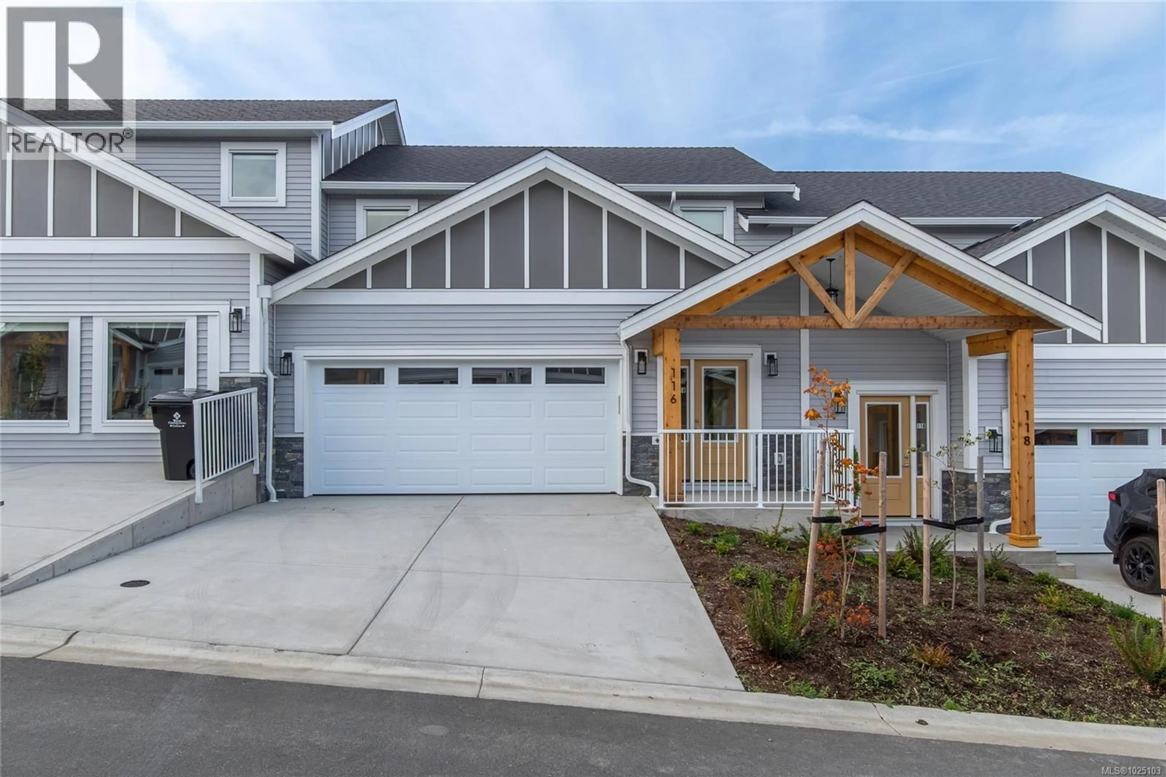 Home with vinyl exterior material, street for 116 - 3257 WOODRUSH DRIVE, Duncan British Columbia V9L0J9