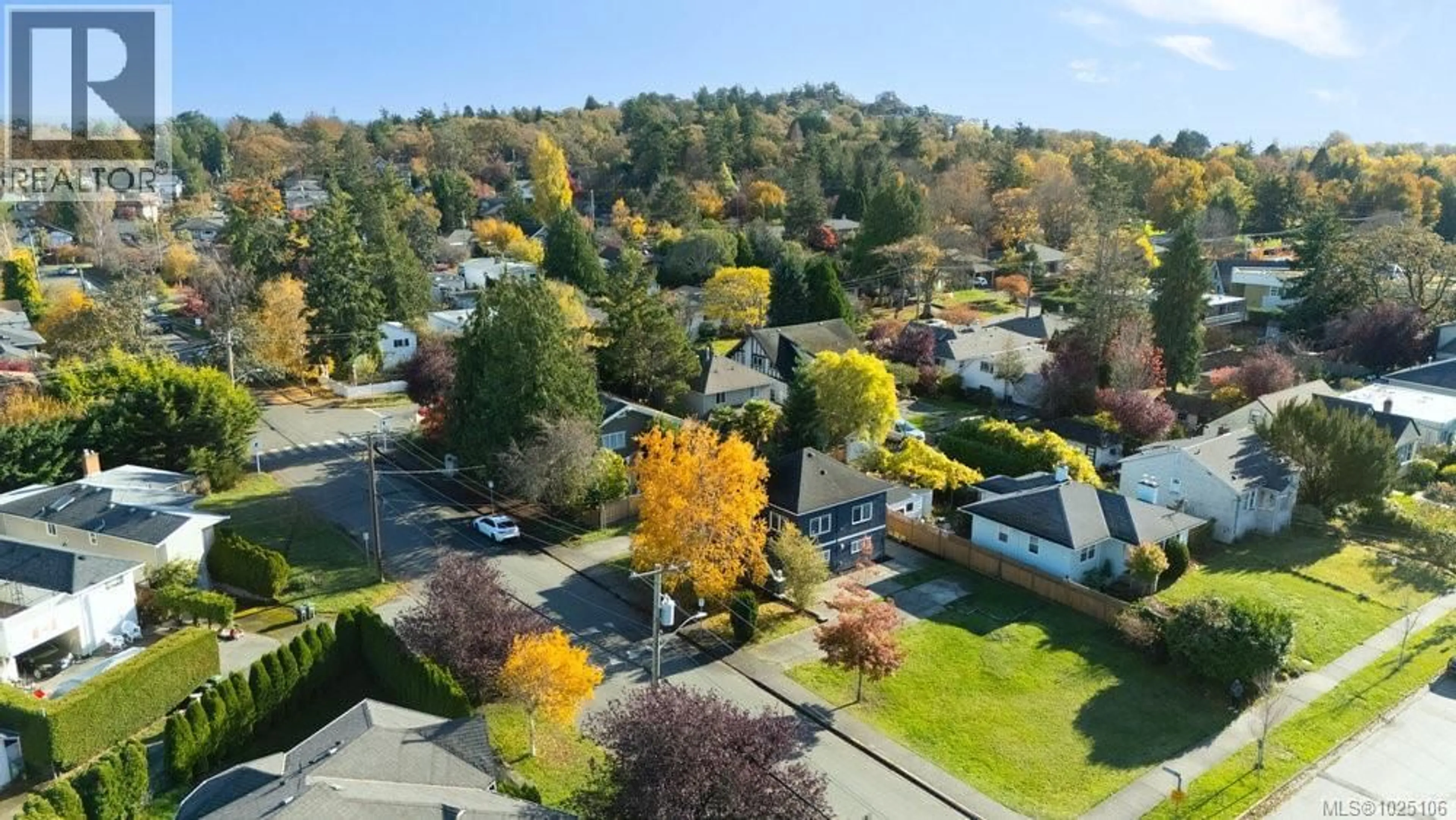 A pic from outside/outdoor area/front of a property/back of a property/a pic from drone, mountain view for 1865 QUAMICHAN STREET, Victoria British Columbia V8S2B7