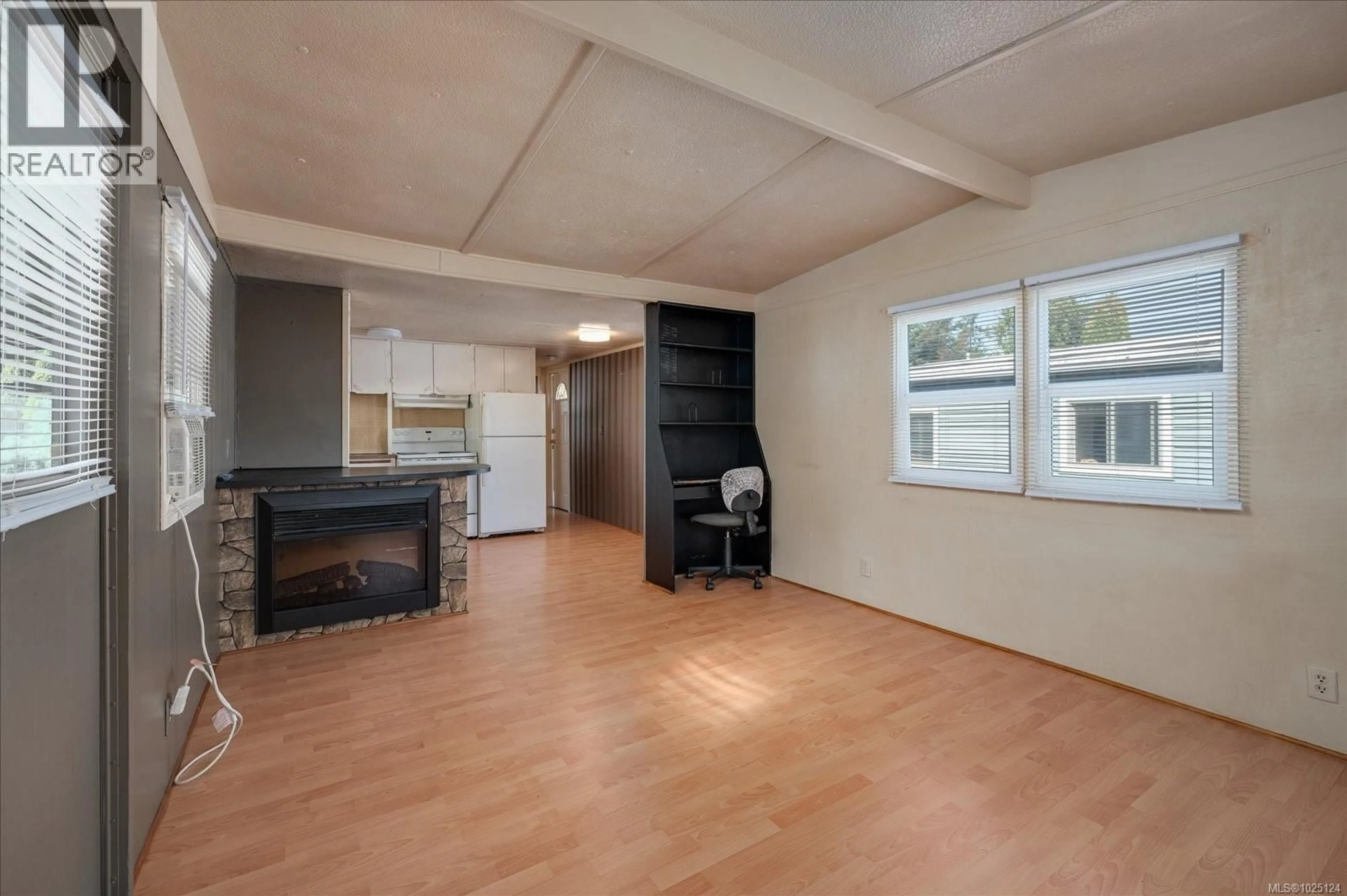 A pic of a room for 20 - 6820 PARKLANDS PLACE, Lantzville British Columbia V0R2H0