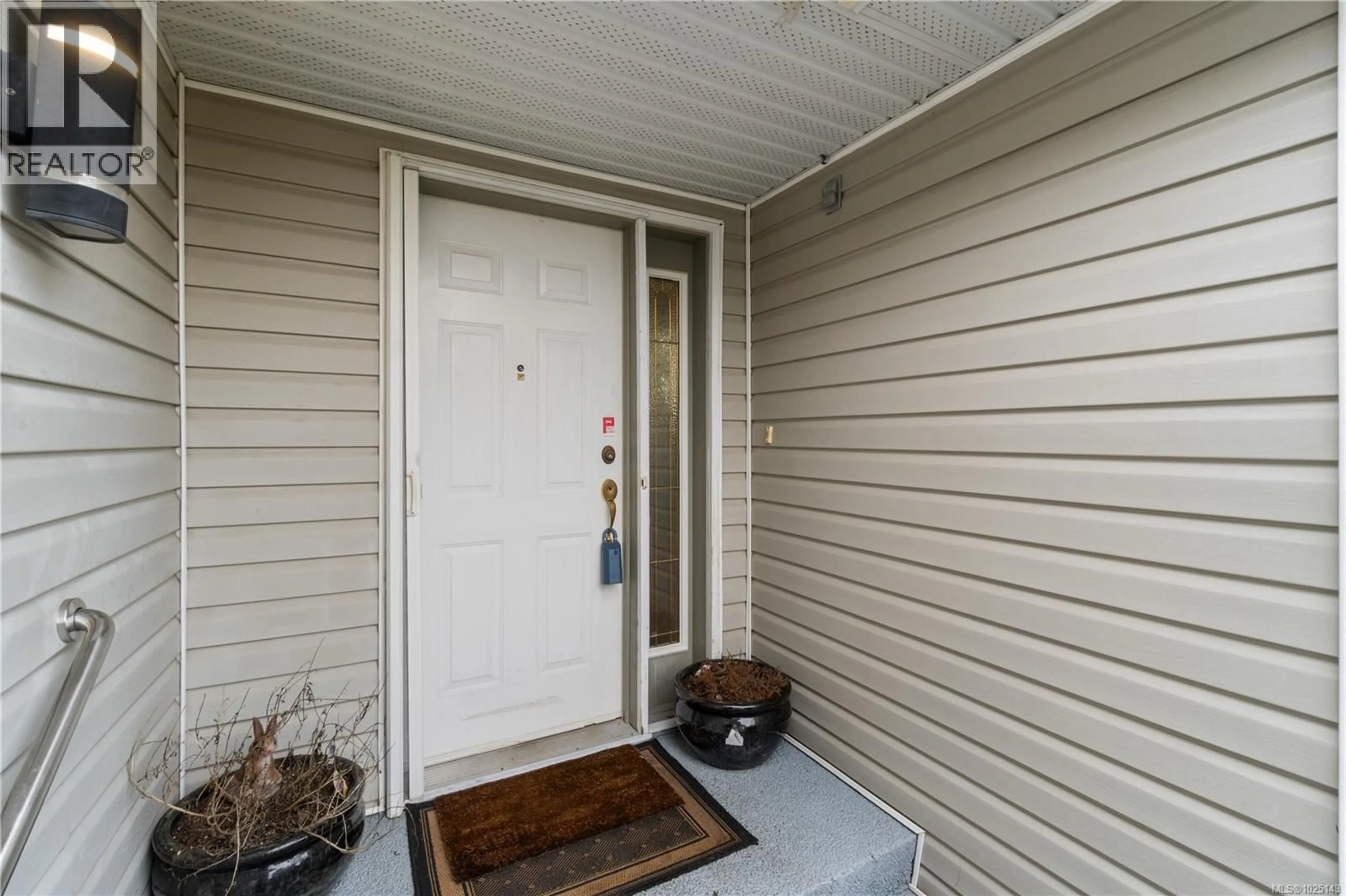 Indoor entryway for 306 RHEUMER CRESCENT, Parksville British Columbia V9P1C8