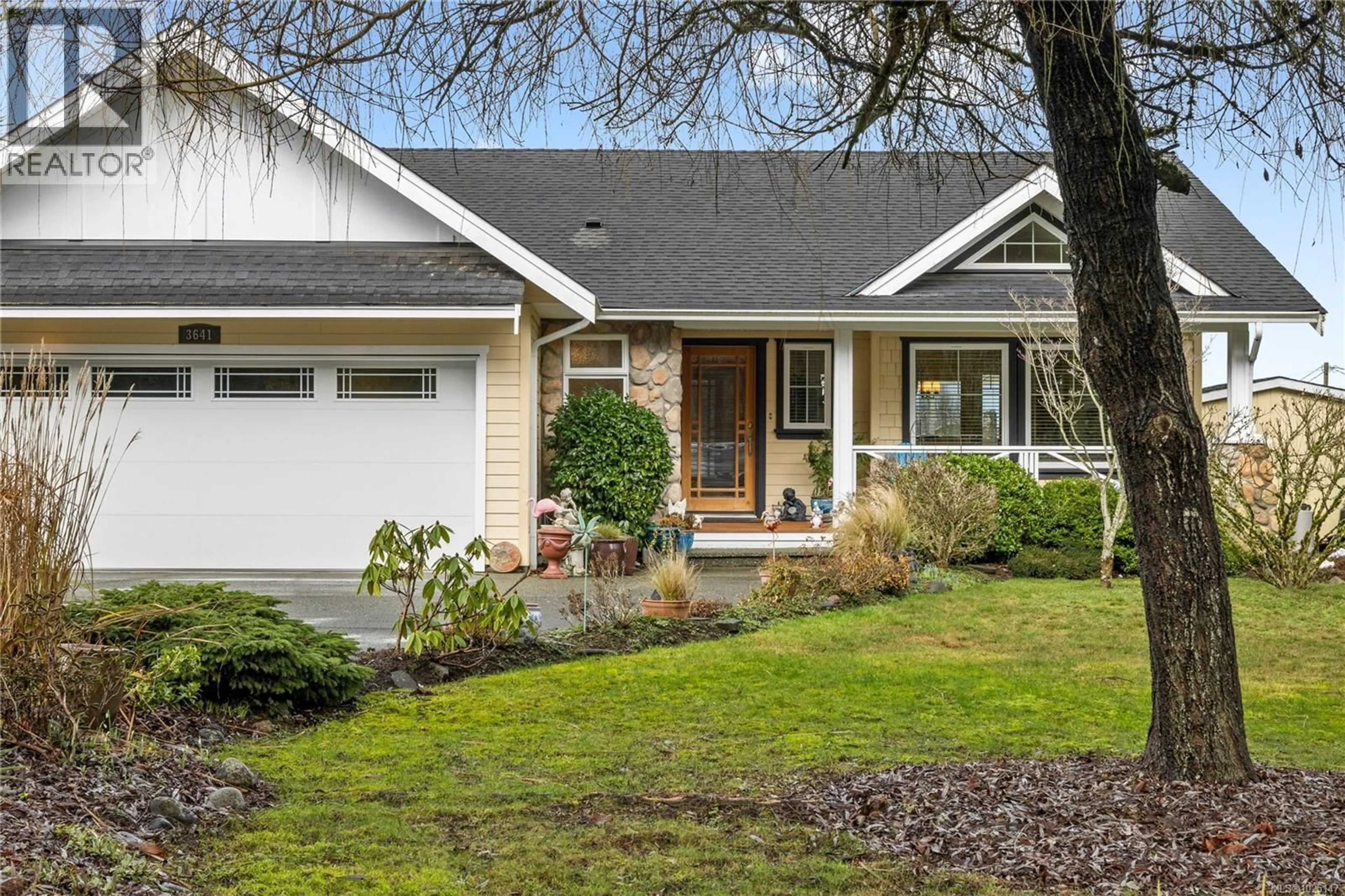 Home with vinyl exterior material, street for 3641 CLIFCOE ROAD, Saltair British Columbia V9G2B4