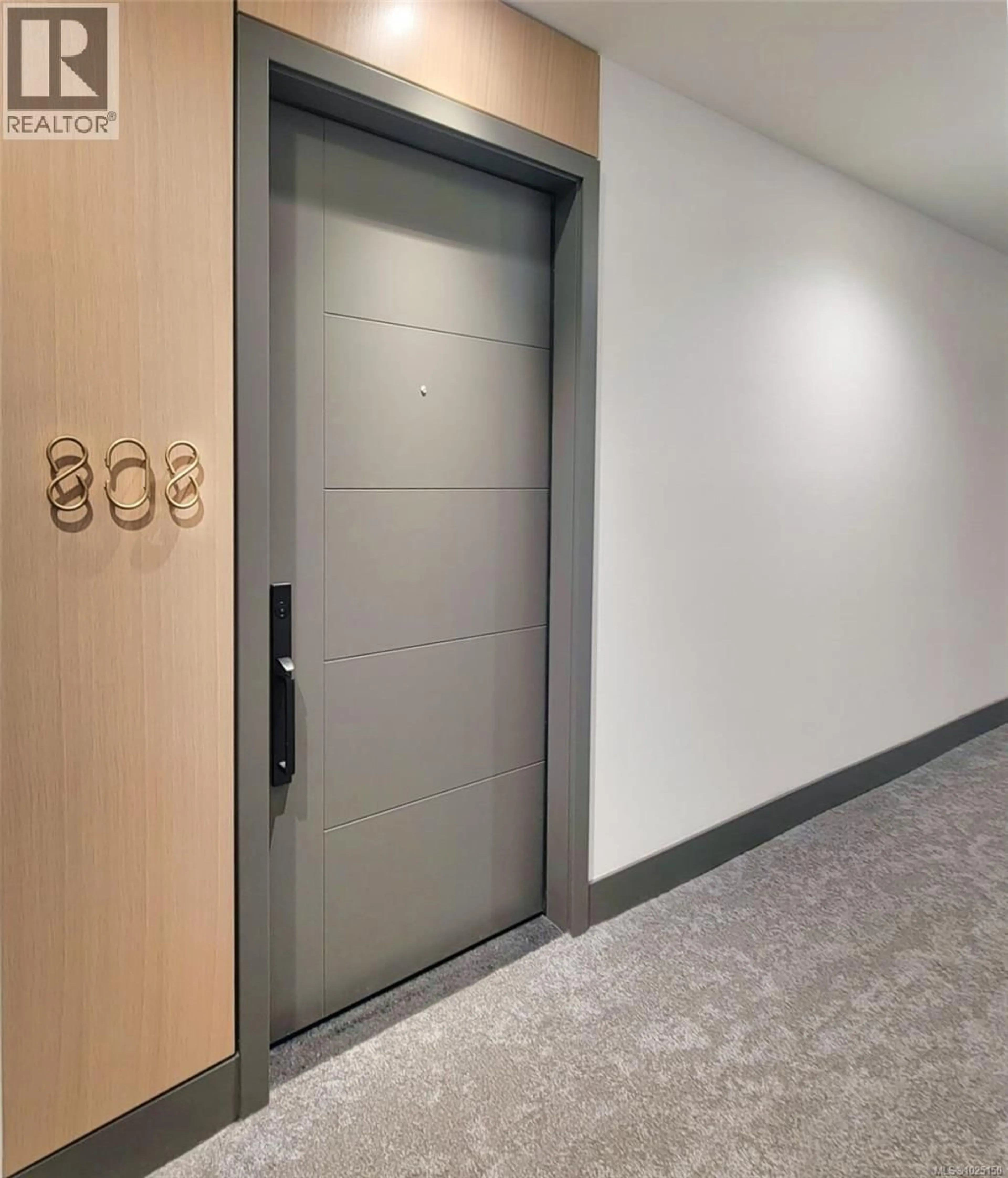 Indoor foyer for 808 - 2000 HANNINGTON ROAD, Langford British Columbia V9B6R6