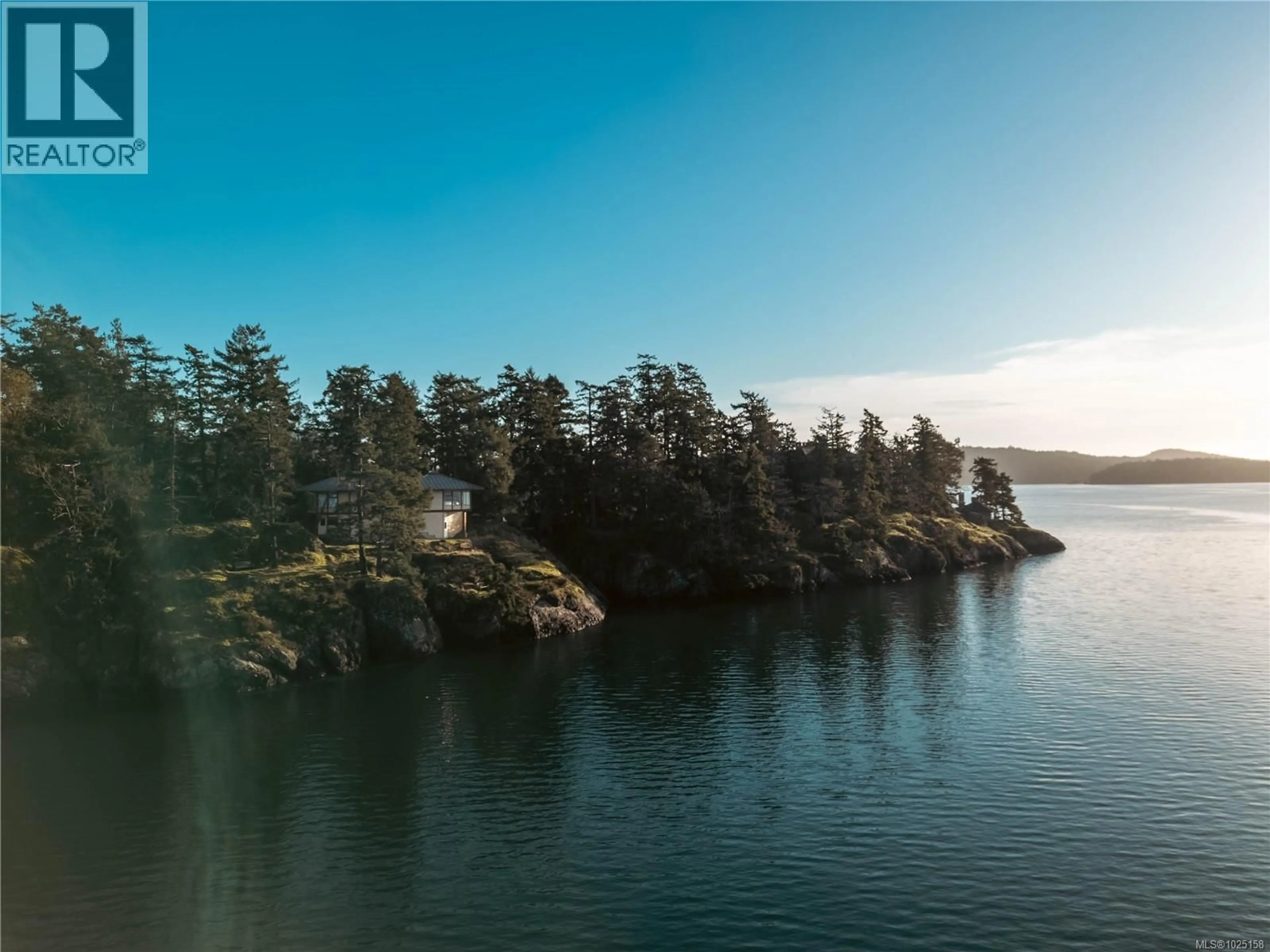 A pic from outside/outdoor area/front of a property/back of a property/a pic from drone, water/lake/river/ocean view for 456 SCOTT POINT DRIVE, Salt Spring British Columbia V8K2R2