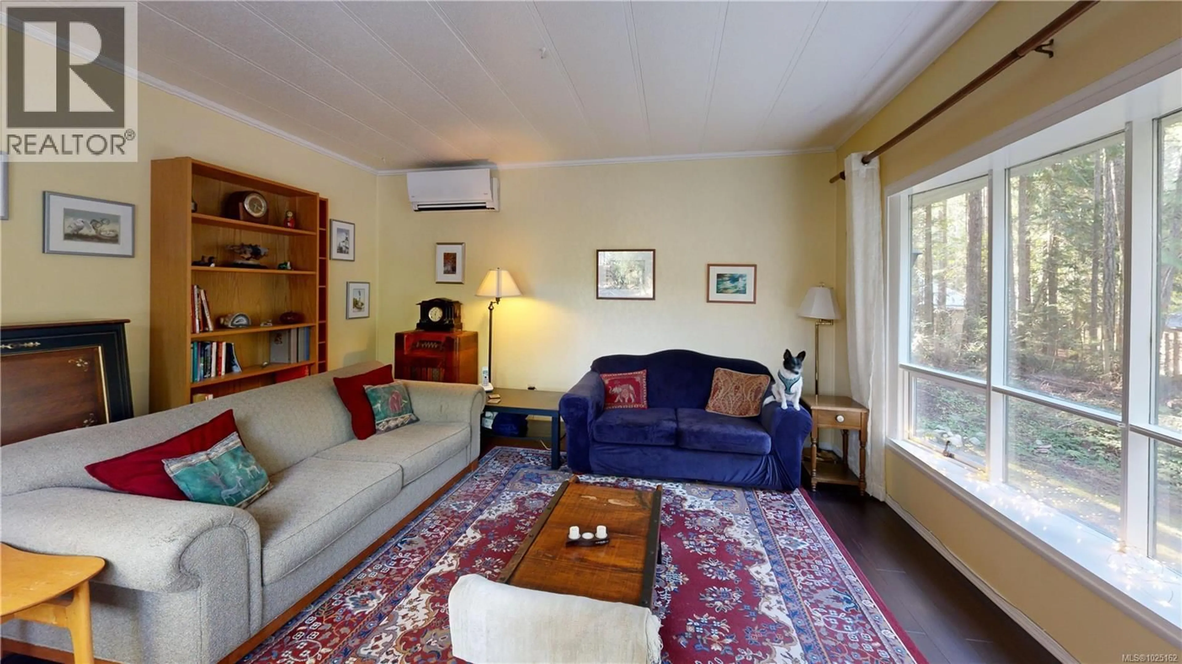 Living room with furniture, unknown for 365 KING ROAD, Gabriola Island British Columbia V0R1X1