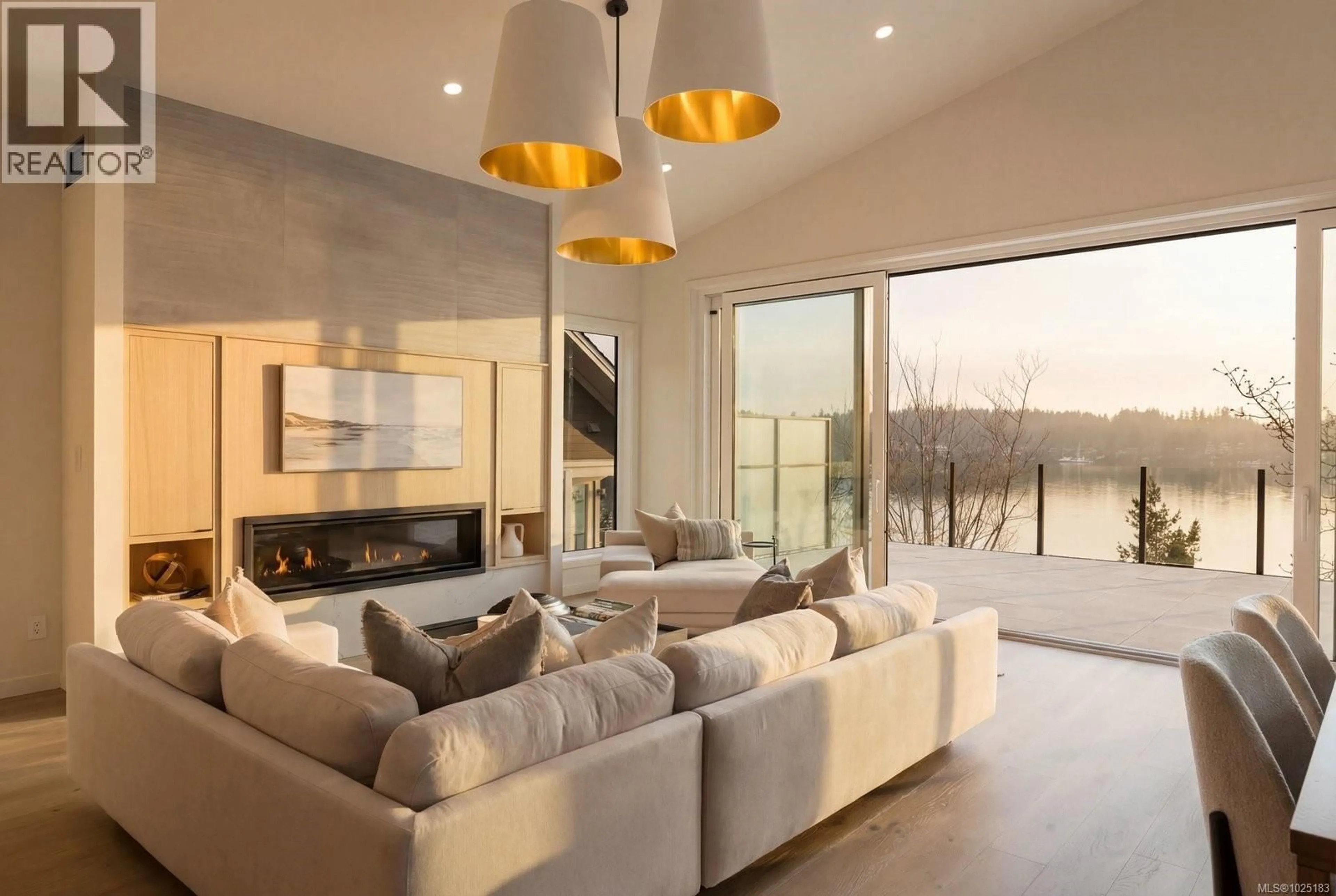 Living room with furniture, unknown for 11392 CHALET ROAD, North Saanich British Columbia V8L5L9