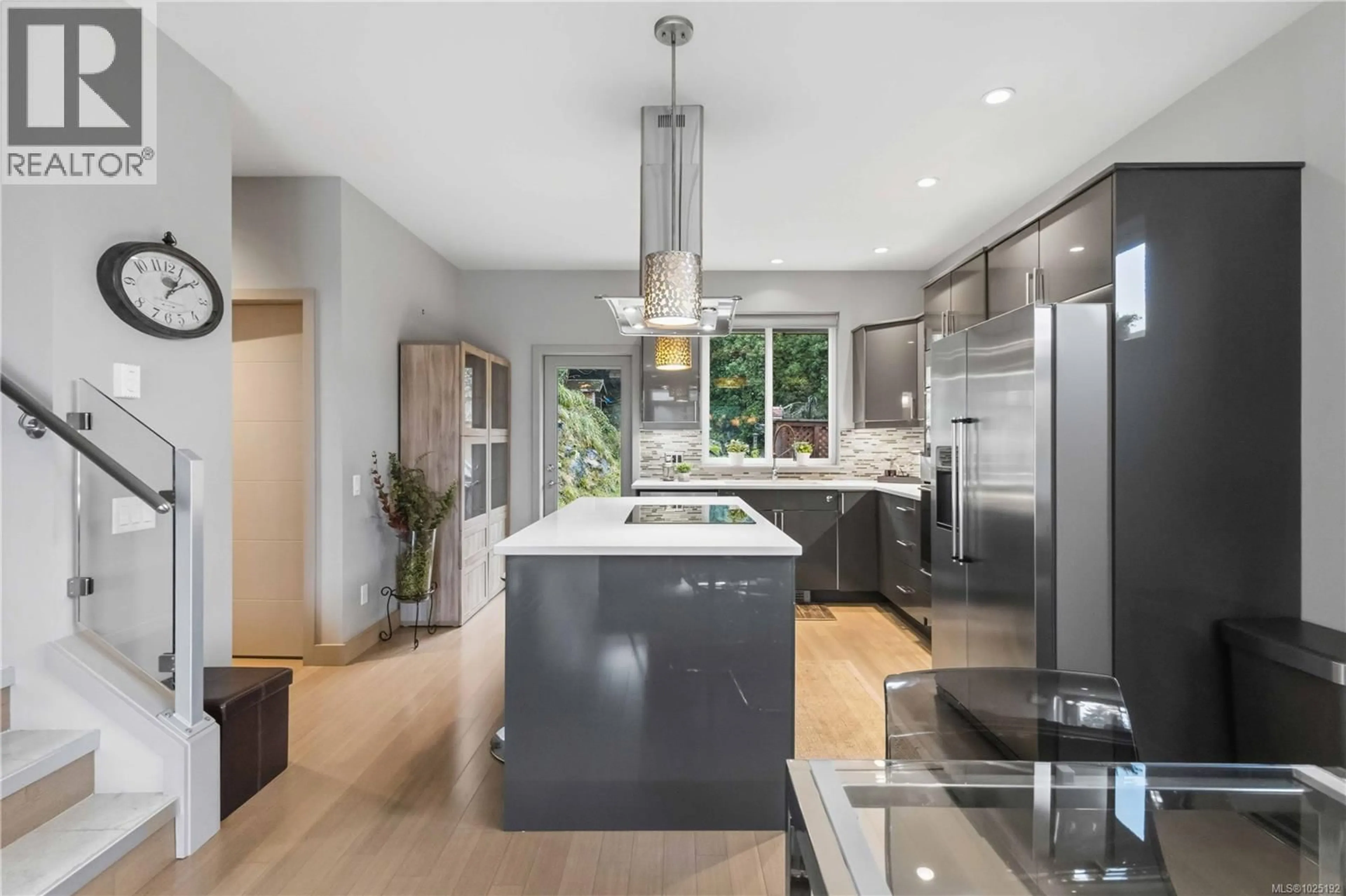 Contemporary kitchen, unknown for C - 2524 MILL HILL ROAD, Langford British Columbia V9B4X7