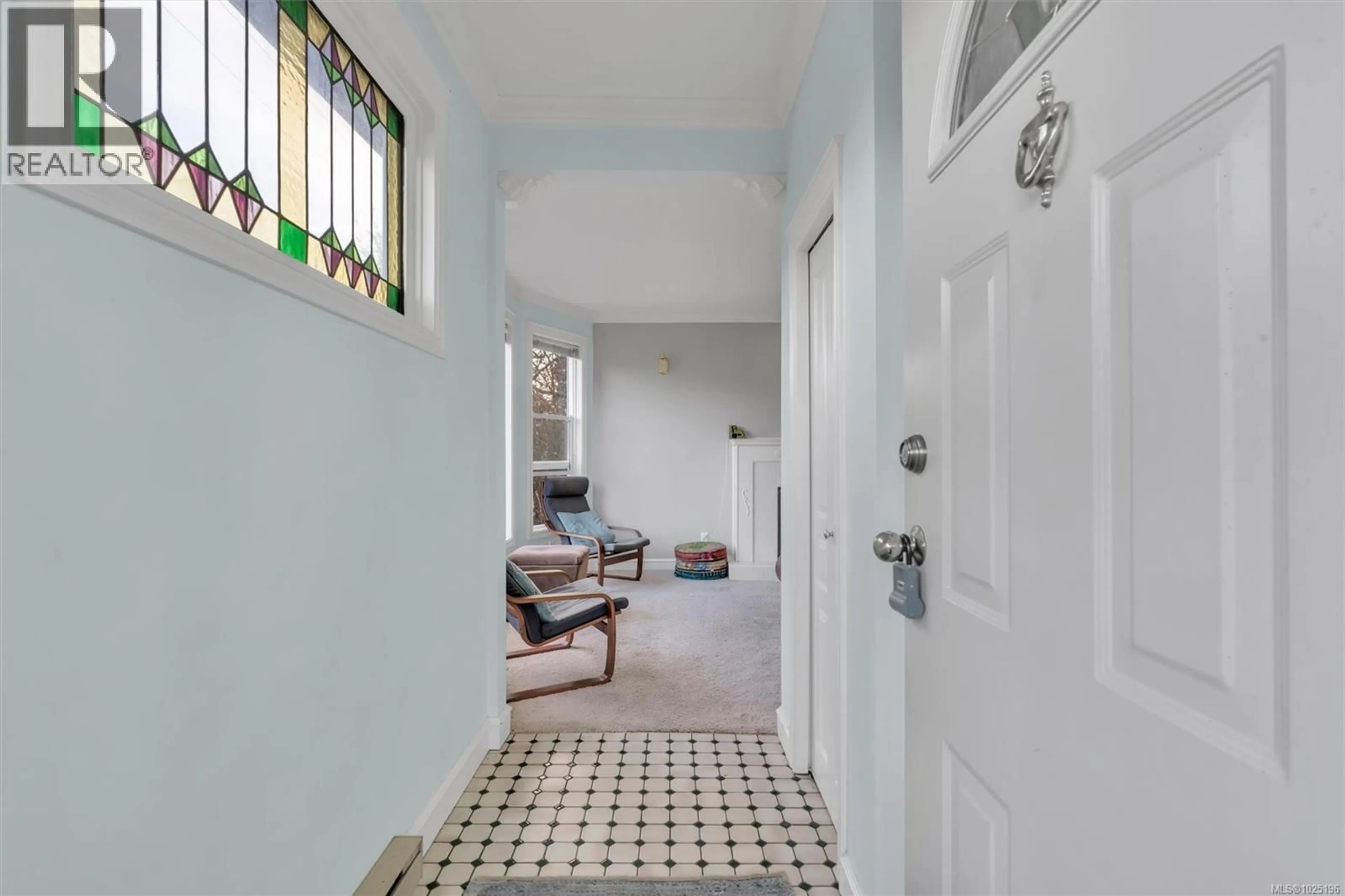 Indoor entryway for A - 142 ST. LAWRENCE STREET, Victoria British Columbia V8V3M3