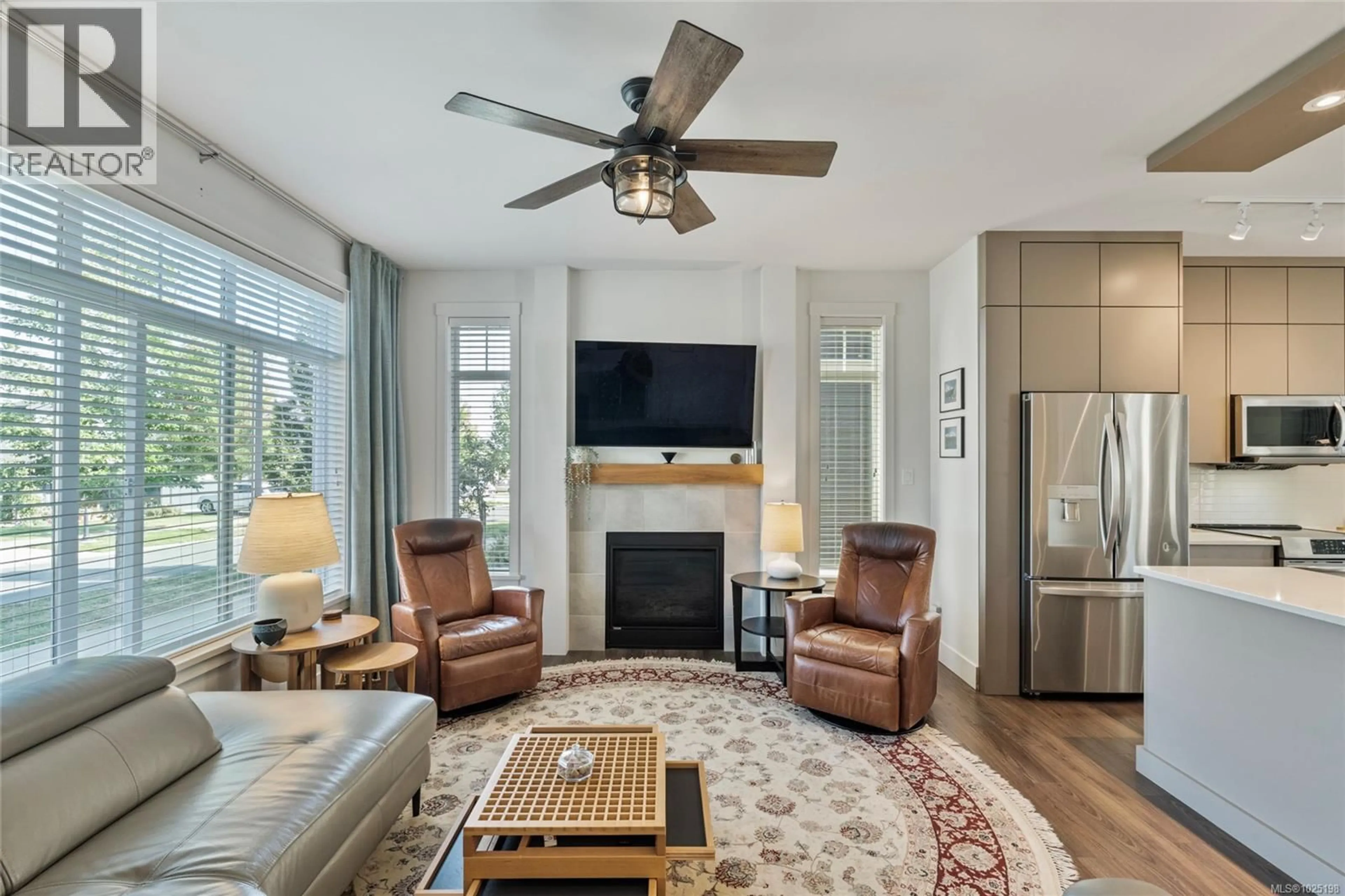 Living room with furniture, unknown for 3460 SPARROWHAWK AVENUE, Colwood British Columbia V9C0L9