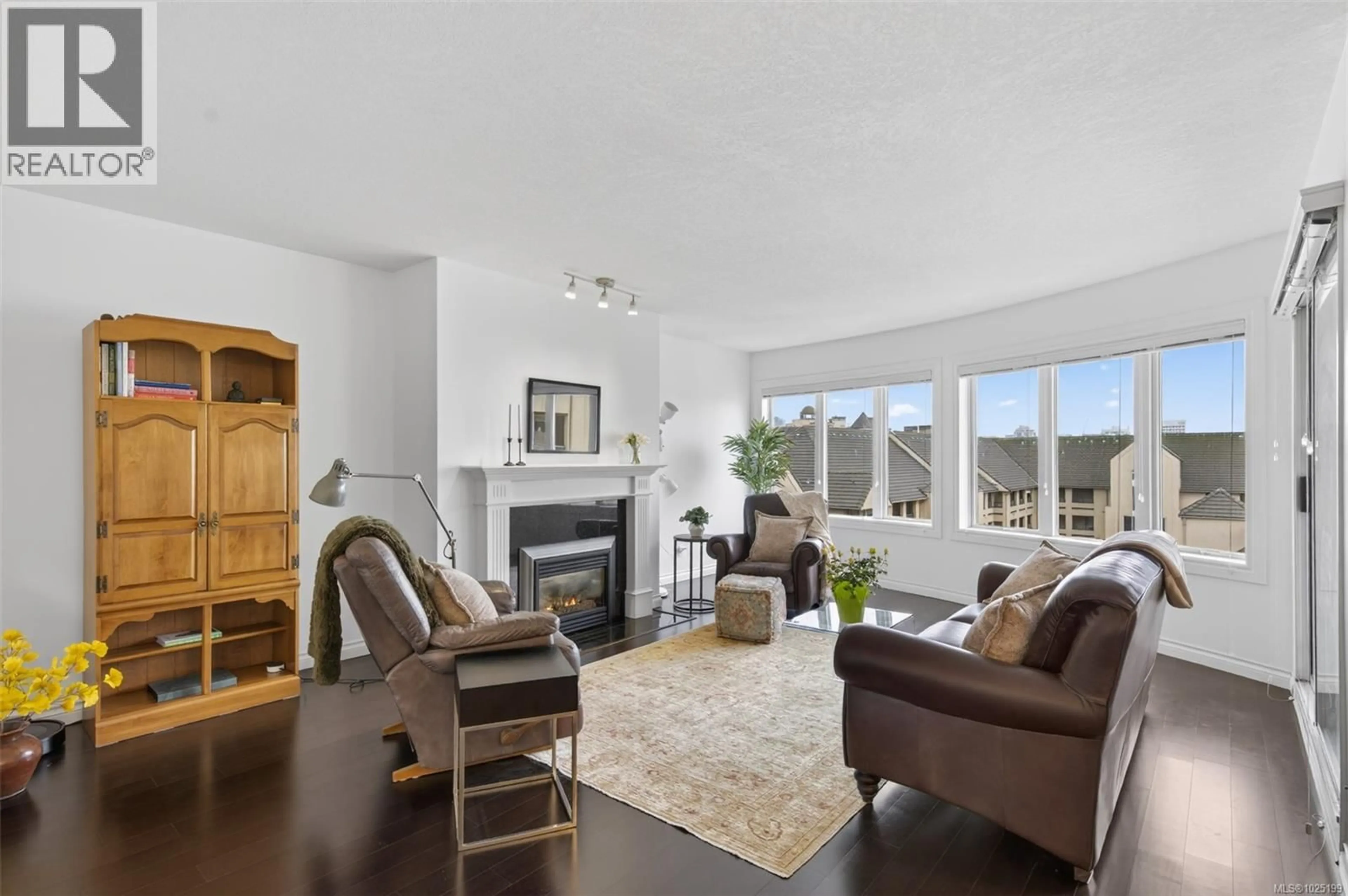 Living room with furniture, unknown for 618 - 50 SONGHEES ROAD, Victoria British Columbia V9A7J4