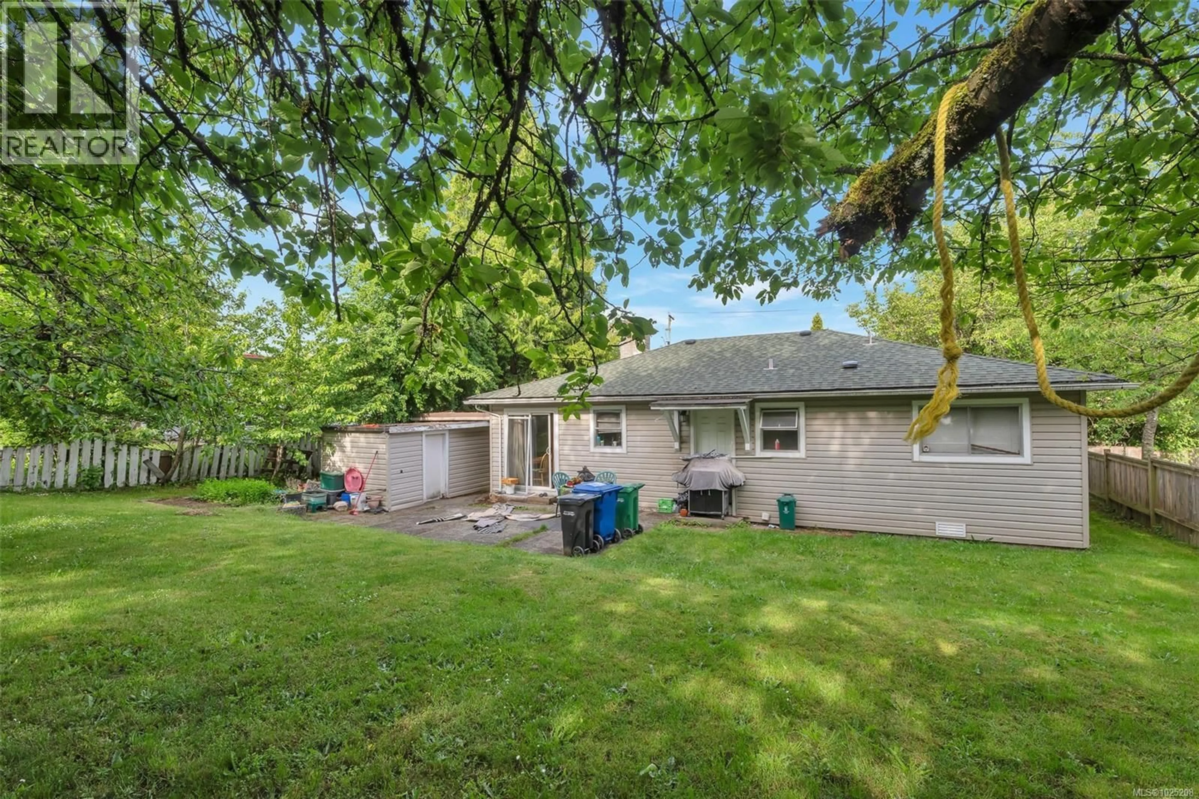 Patio, unknown for 311 HOLLY AVENUE, Nanaimo British Columbia V9S3M3