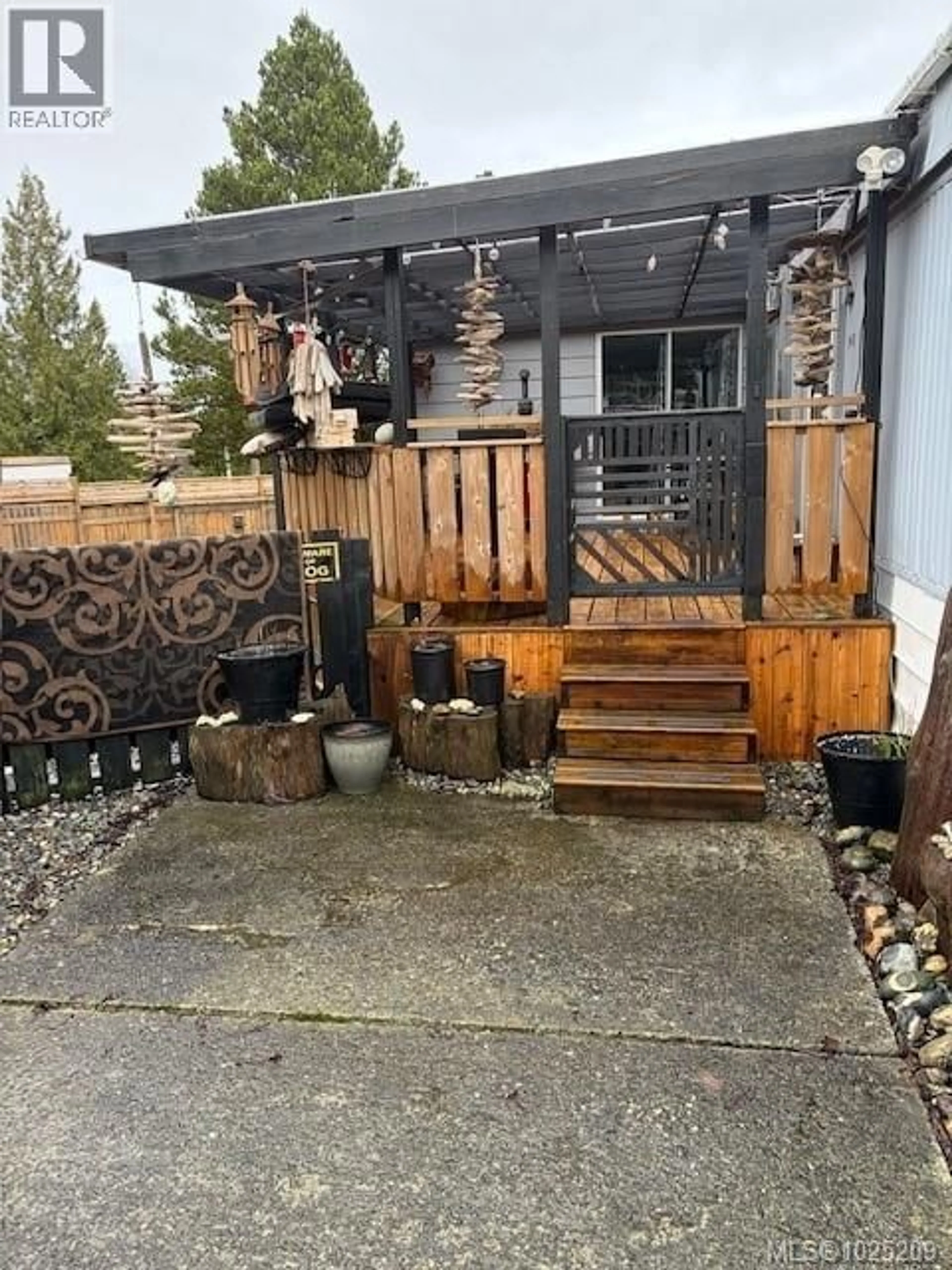 Patio, street for 9446 CHANCELLOR HEIGHTS, Port Hardy British Columbia V0N2P0