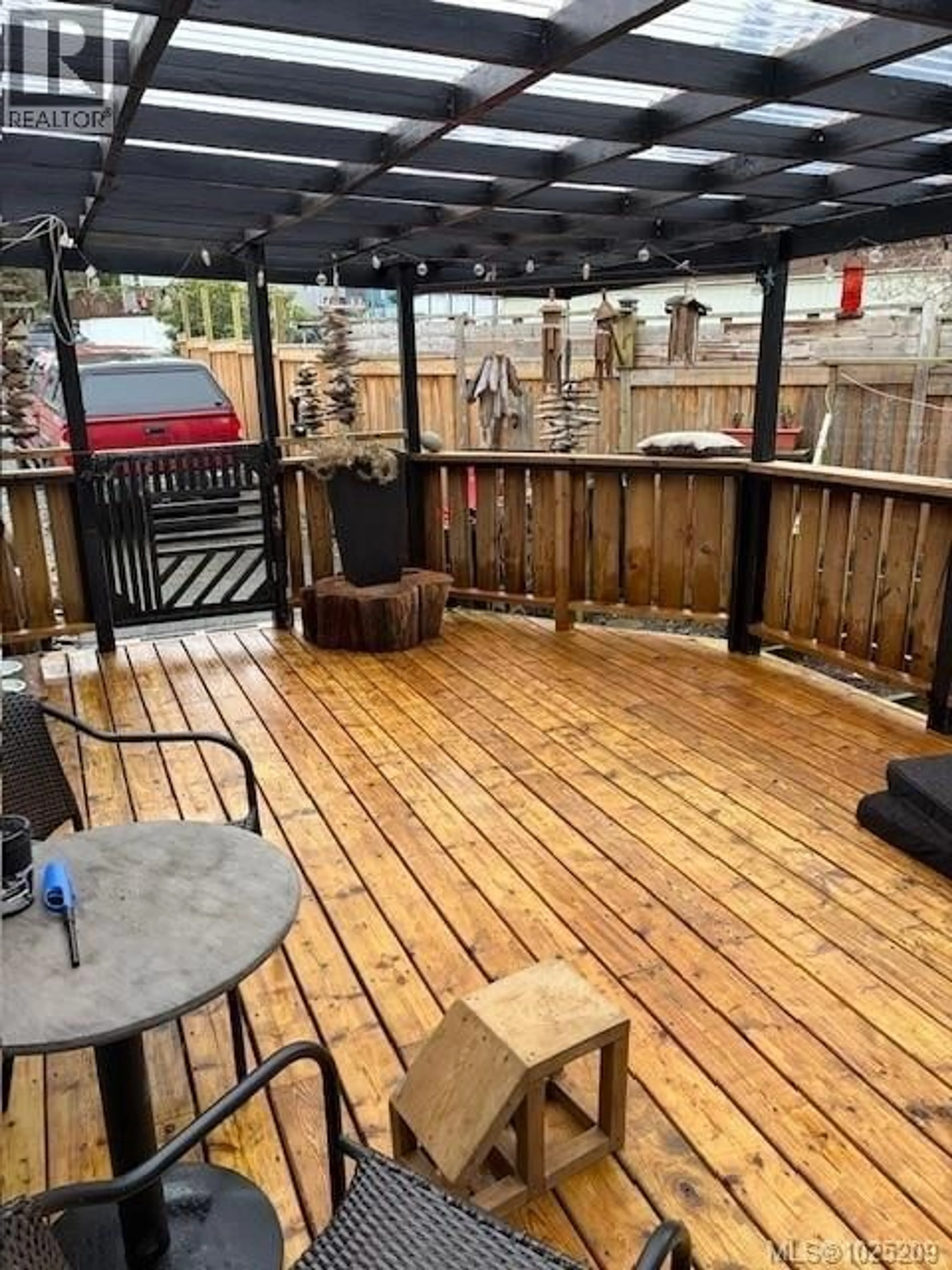 Patio, unknown for 9446 CHANCELLOR HEIGHTS, Port Hardy British Columbia V0N2P0