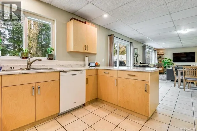 80 MASTERS ROAD, Campbell River 3