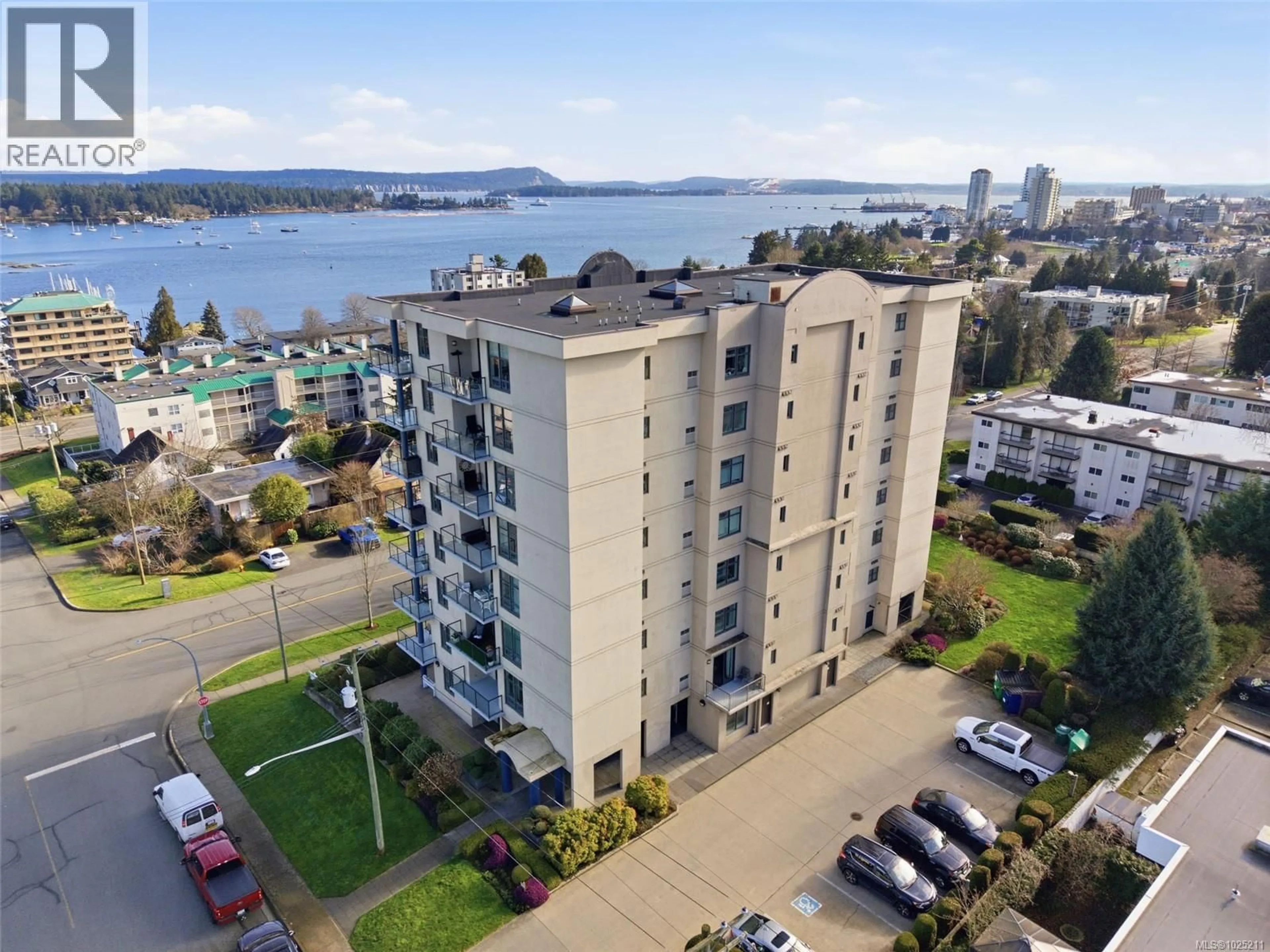 A pic from outside/outdoor area/front of a property/back of a property/a pic from drone, water/lake/river/ocean view for 201 - 225 ROSEHILL STREET, Nanaimo British Columbia V9S1E1
