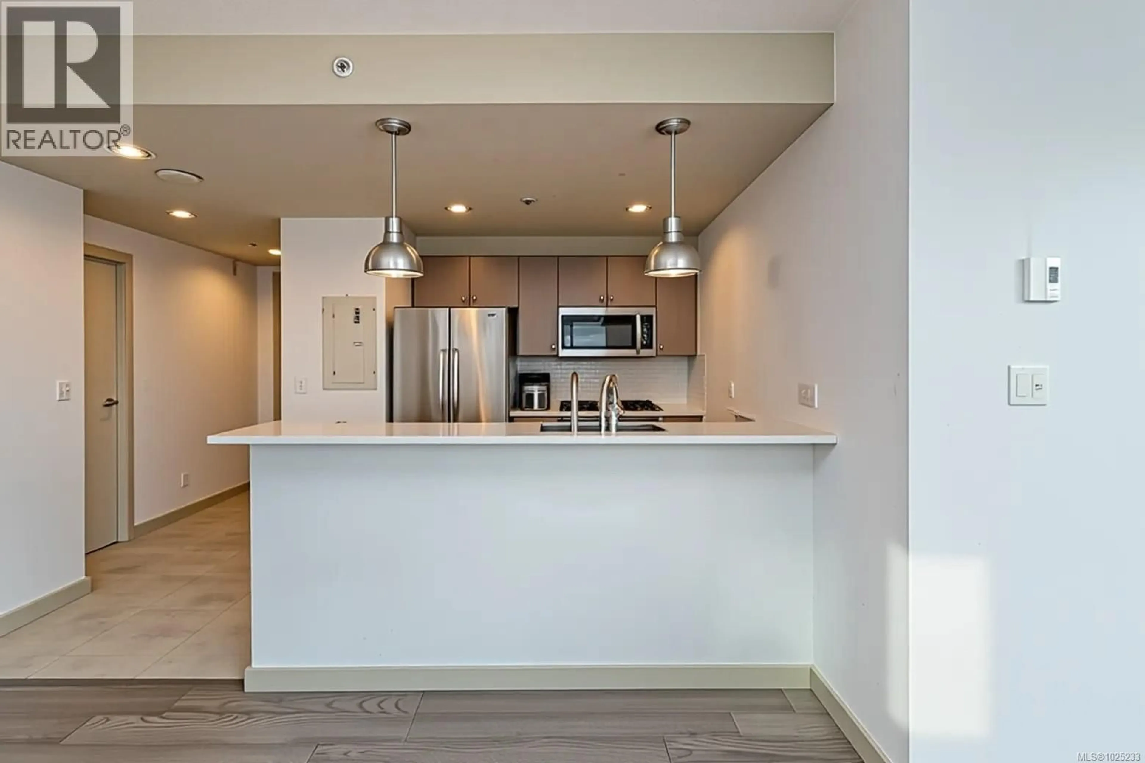 Open concept kitchen, unknown for 406 - 732 CORMORANT STREET, Victoria British Columbia V8W4A5