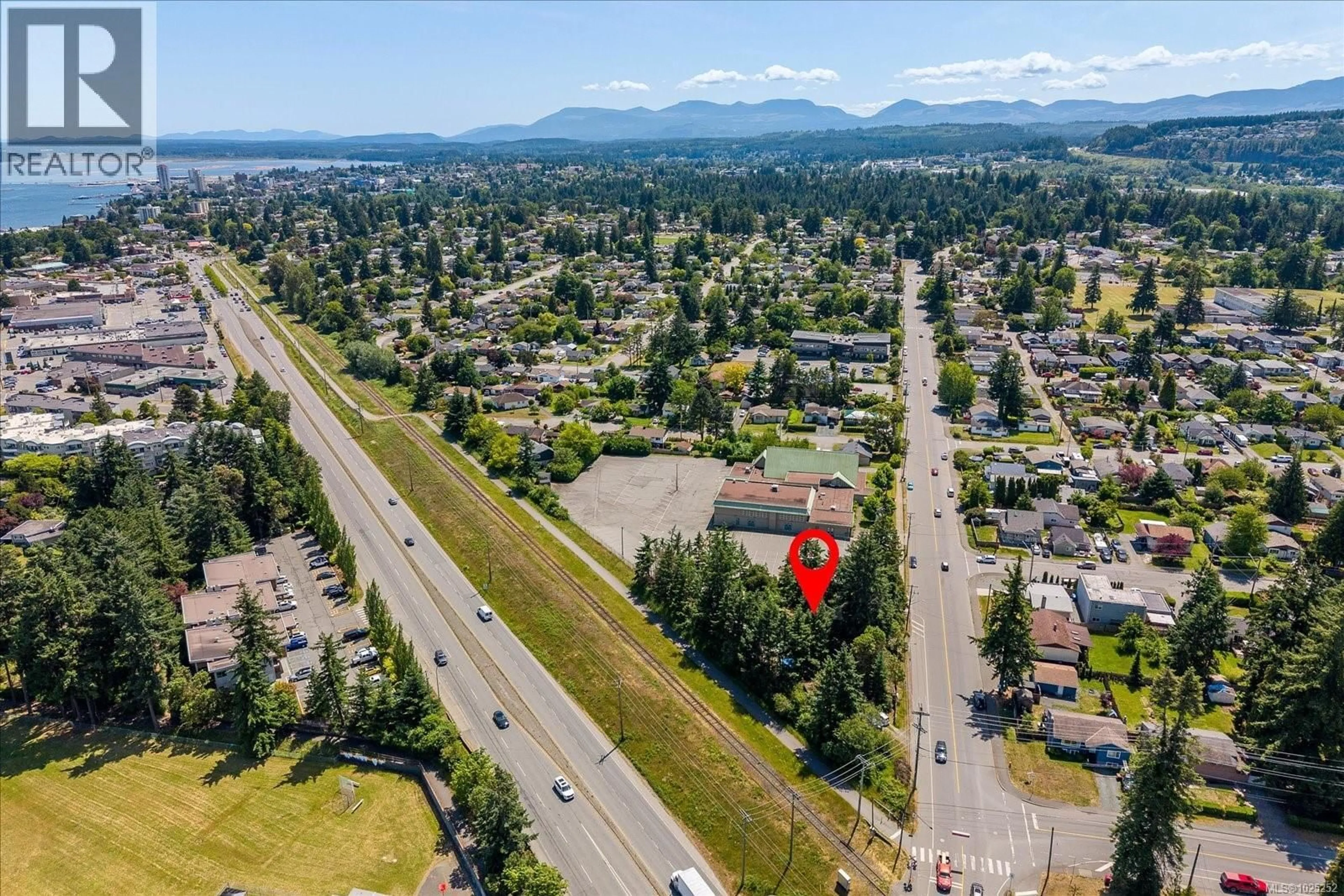 A pic from outside/outdoor area/front of a property/back of a property/a pic from drone, mountain view for 1790 WADDINGTON ROAD, Nanaimo British Columbia V9S4W3