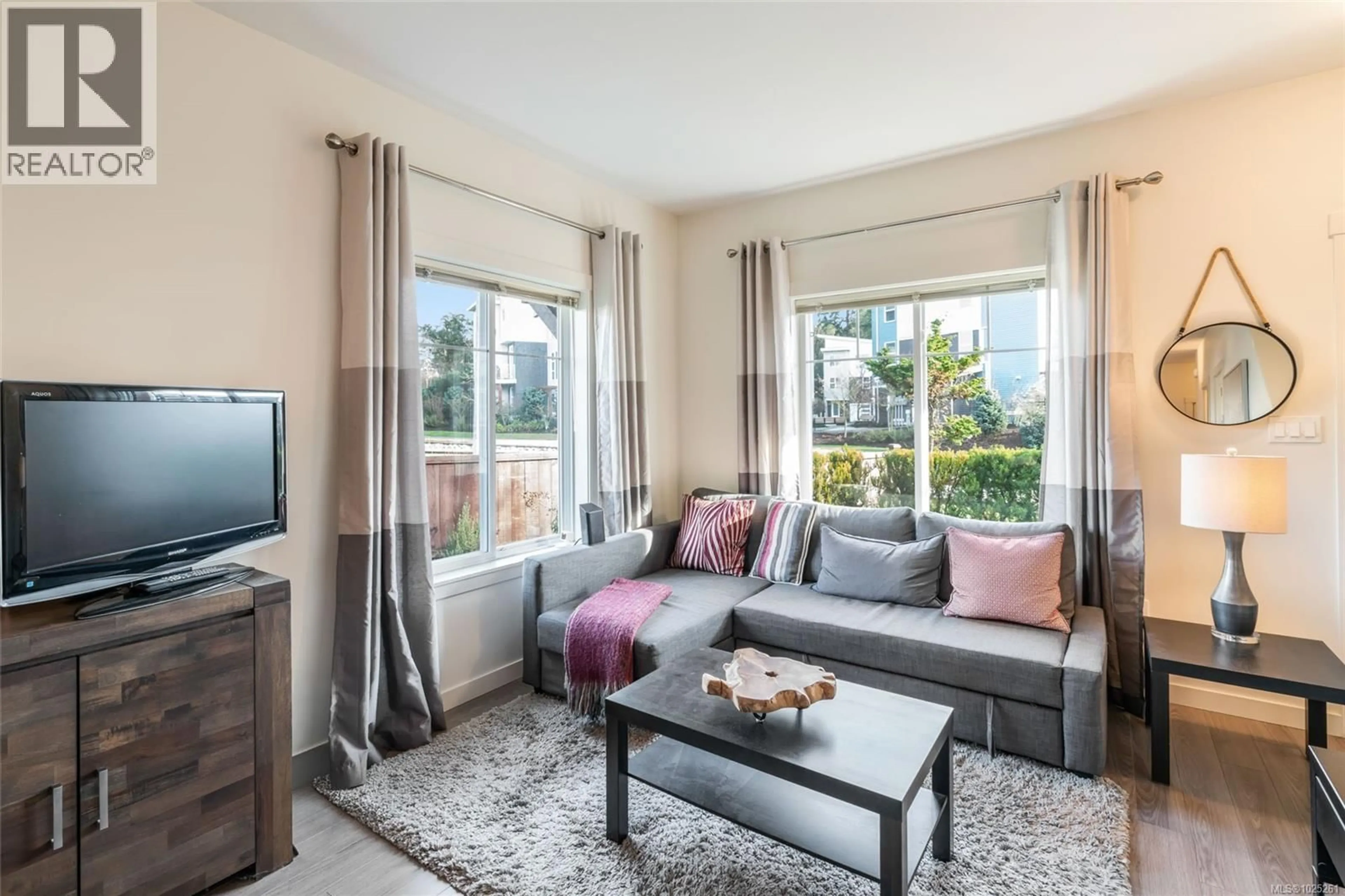 Living room with furniture, unknown for 149 - 1720 DUFFERIN CRESCENT, Nanaimo British Columbia V9S0B9