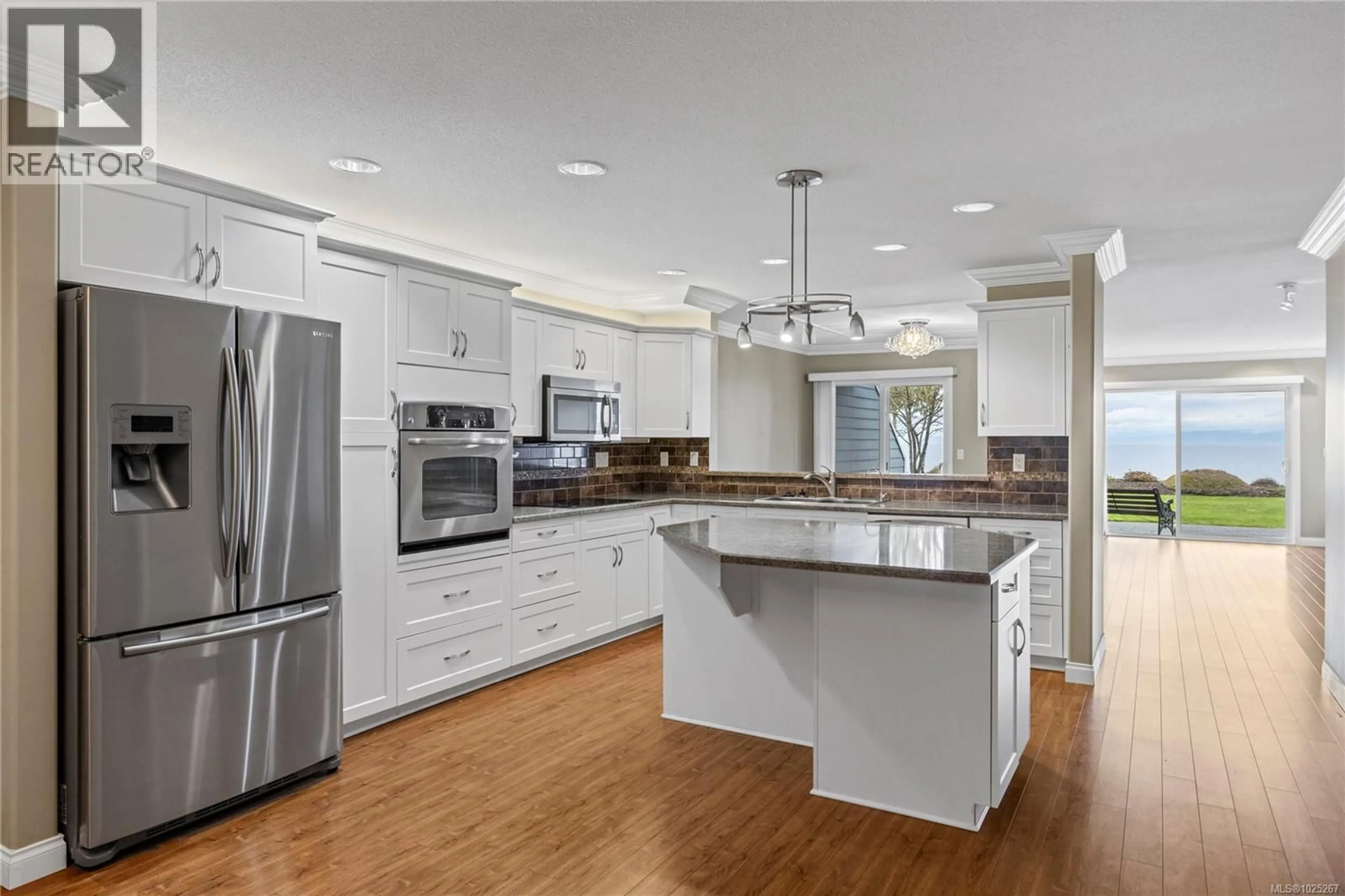 Open concept kitchen, unknown for 103 - 431 CRESCENT ROAD WEST, Qualicum Beach British Columbia V9K2K2