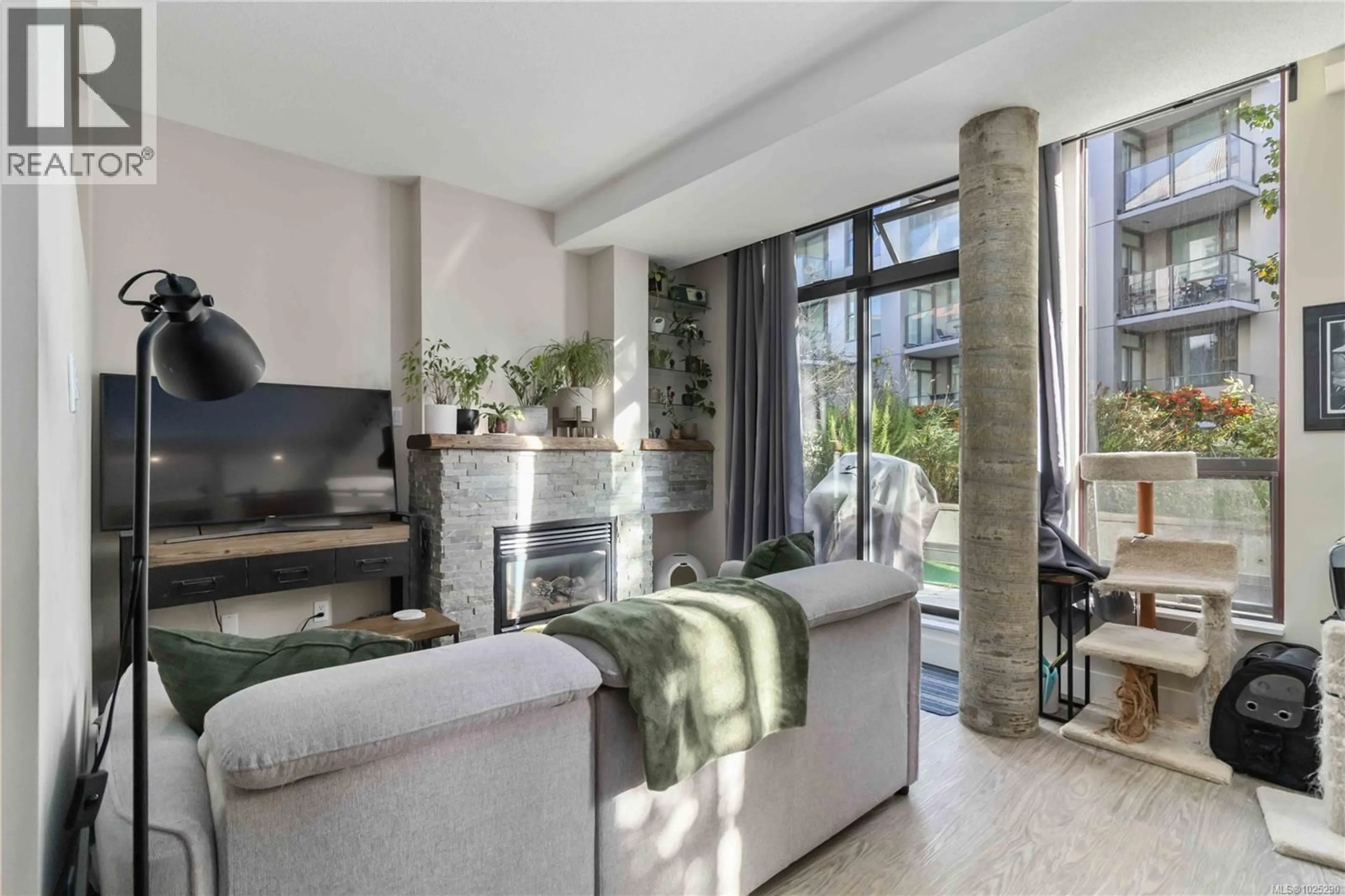 Living room with furniture, unknown for 114 - 409 SWIFT STREET, Victoria British Columbia V8W1S2