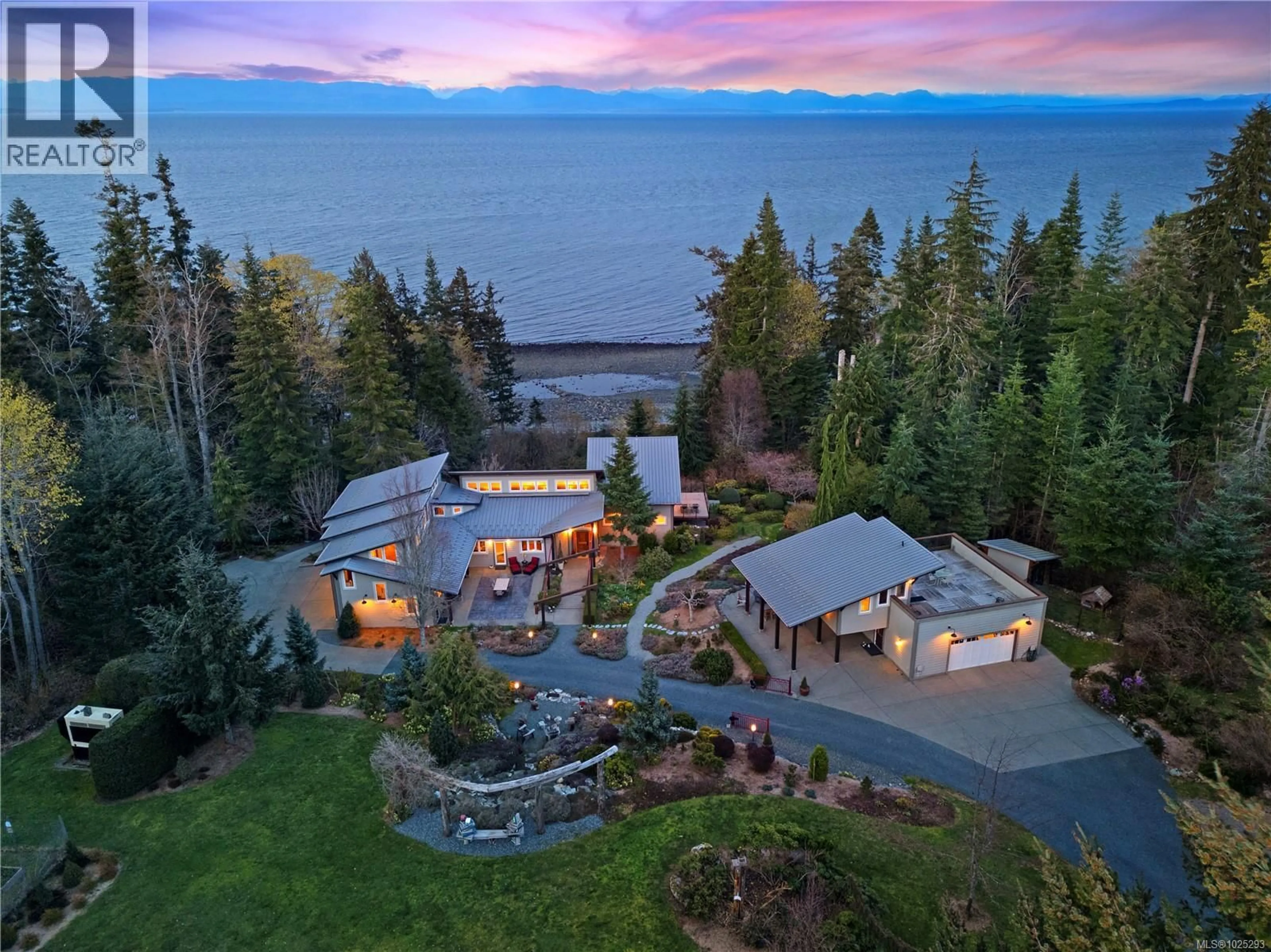 A pic from outside/outdoor area/front of a property/back of a property/a pic from drone, water/lake/river/ocean view for 6520 EAGLES DRIVE, Courtenay British Columbia V9J1V4