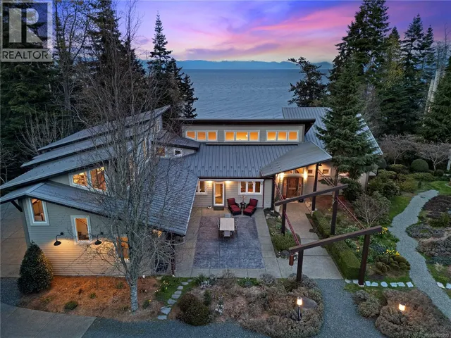 6520 EAGLES DRIVE, Courtenay 3