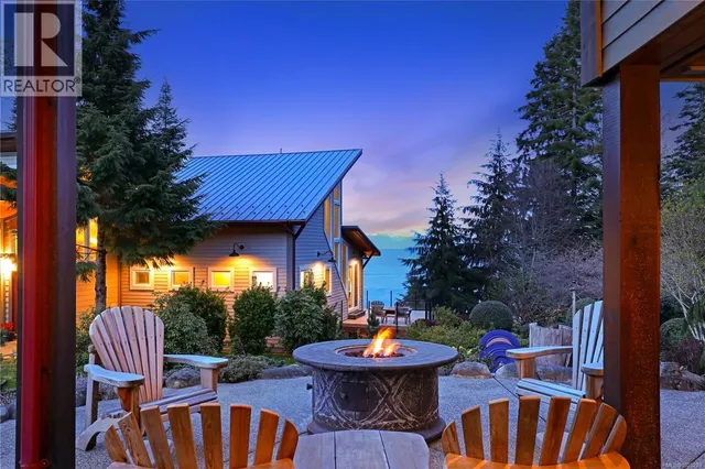 6520 EAGLES DRIVE, Courtenay 4