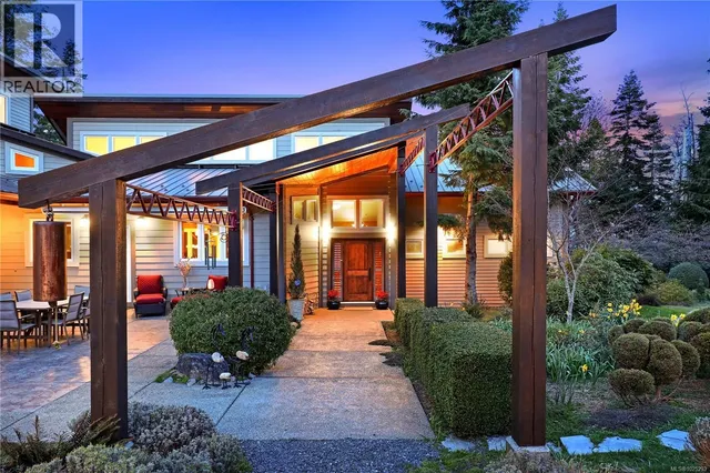 6520 EAGLES DRIVE, Courtenay 5