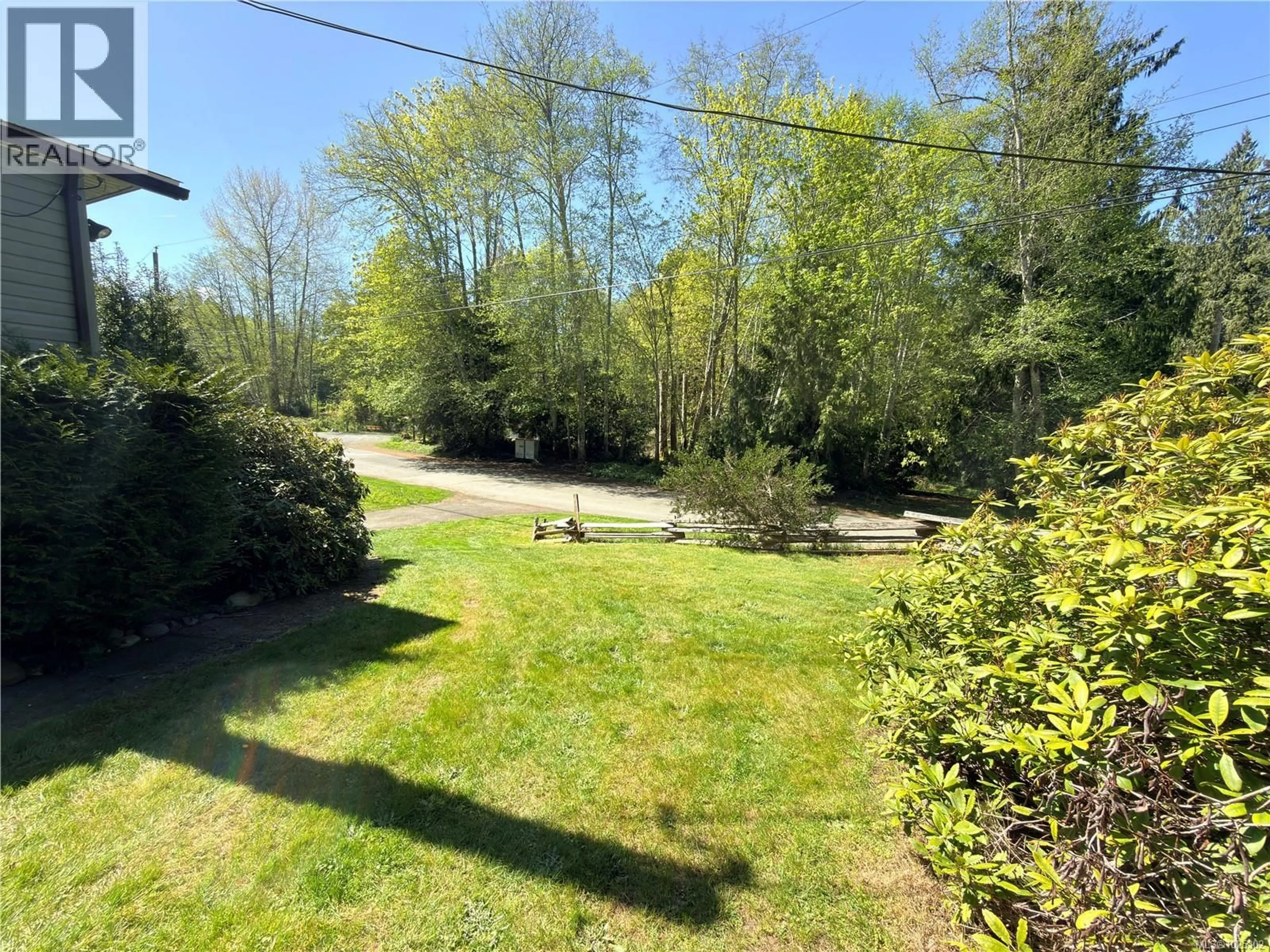 A pic from outside/outdoor area/front of a property/back of a property/a pic from drone, forest/trees view for 822 MILLER ROAD, Parksville British Columbia V9P1Z1