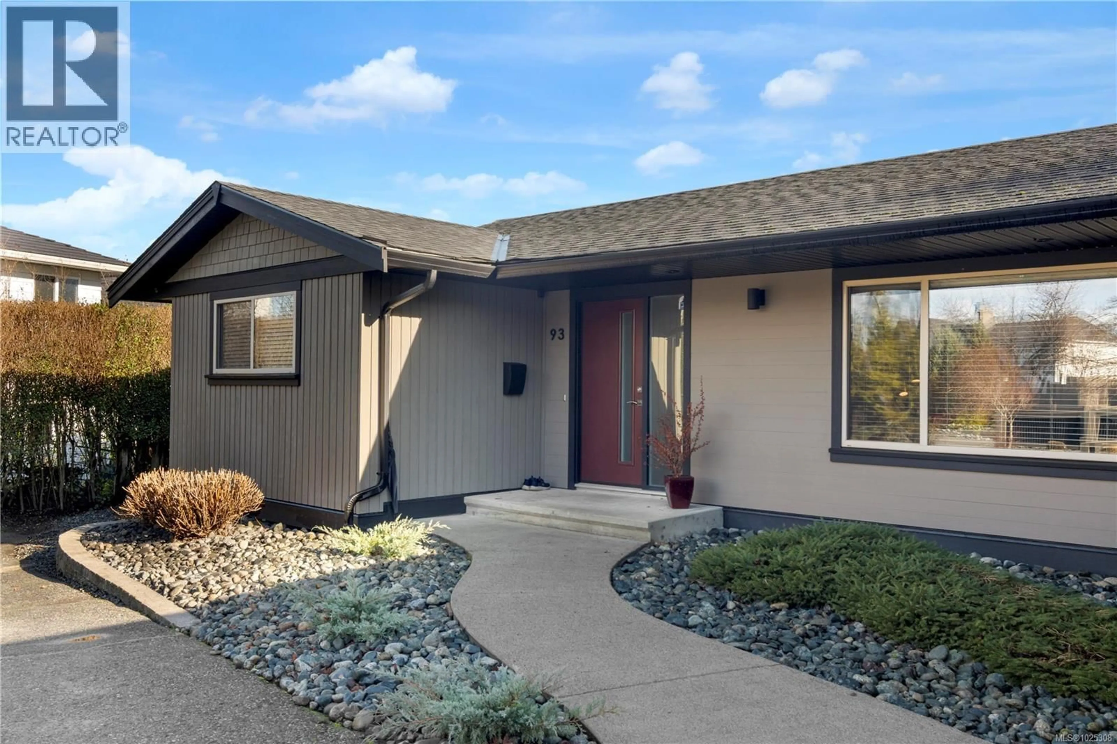 Home with vinyl exterior material, street for 93 CILAIRE DRIVE, Nanaimo British Columbia V9S3C9