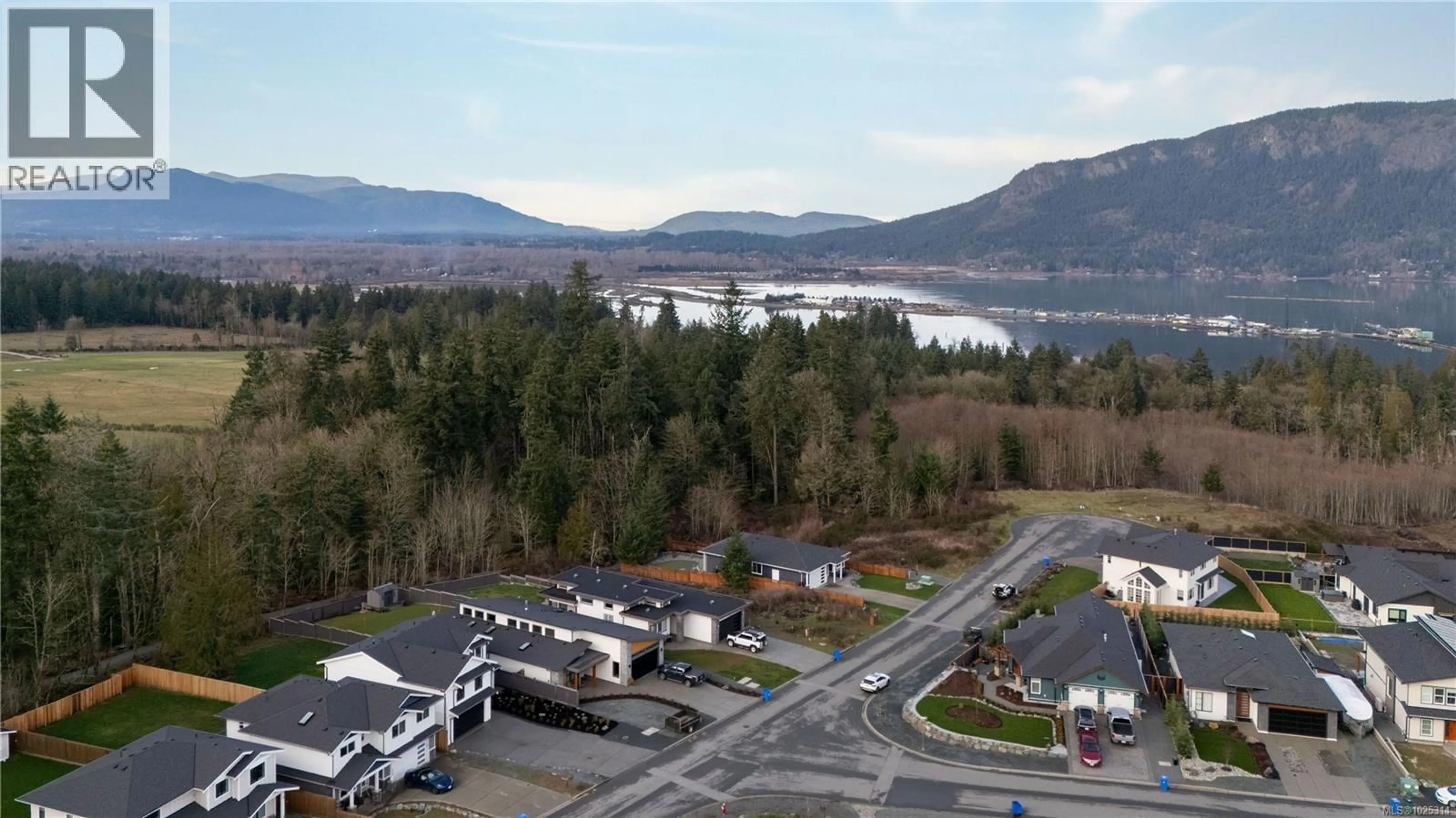 A pic from outside/outdoor area/front of a property/back of a property/a pic from drone, mountain view for 4644 GALDWELL ROAD, Cowichan Bay British Columbia V0R1N1
