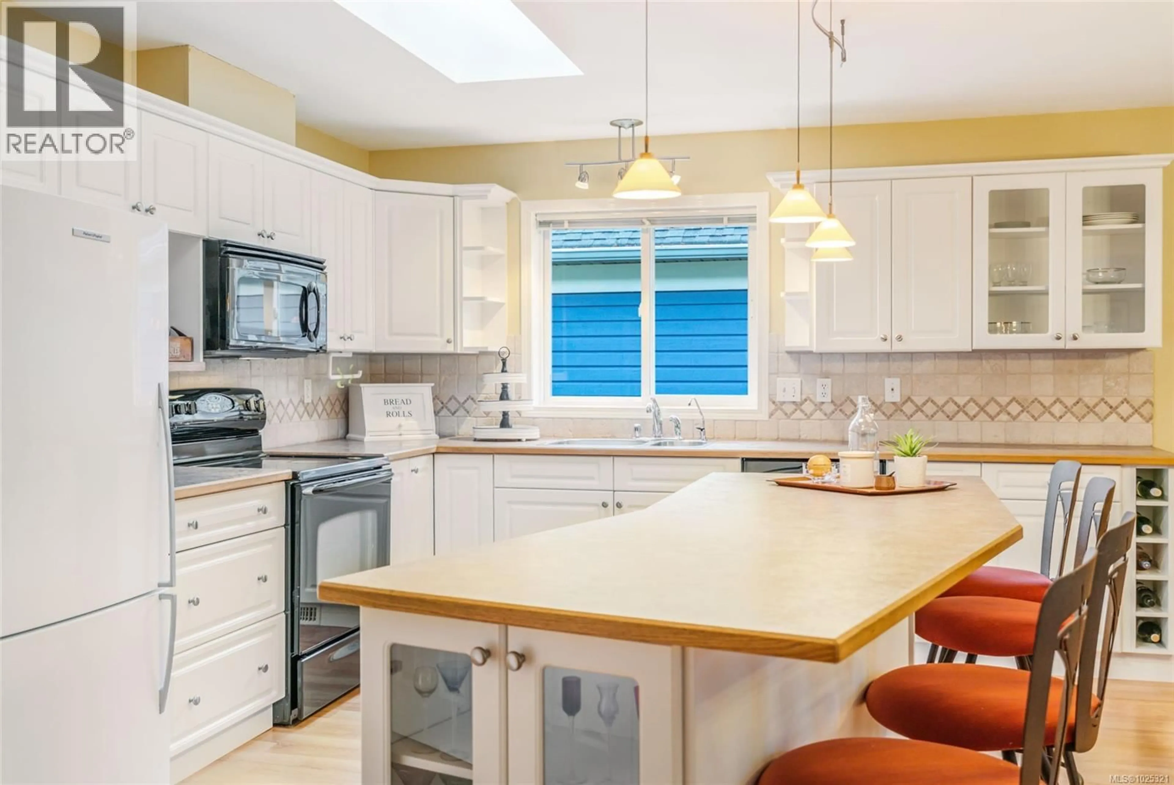 Unknown for 523 SEAWARD WAY, Qualicum Beach British Columbia V9K1T8