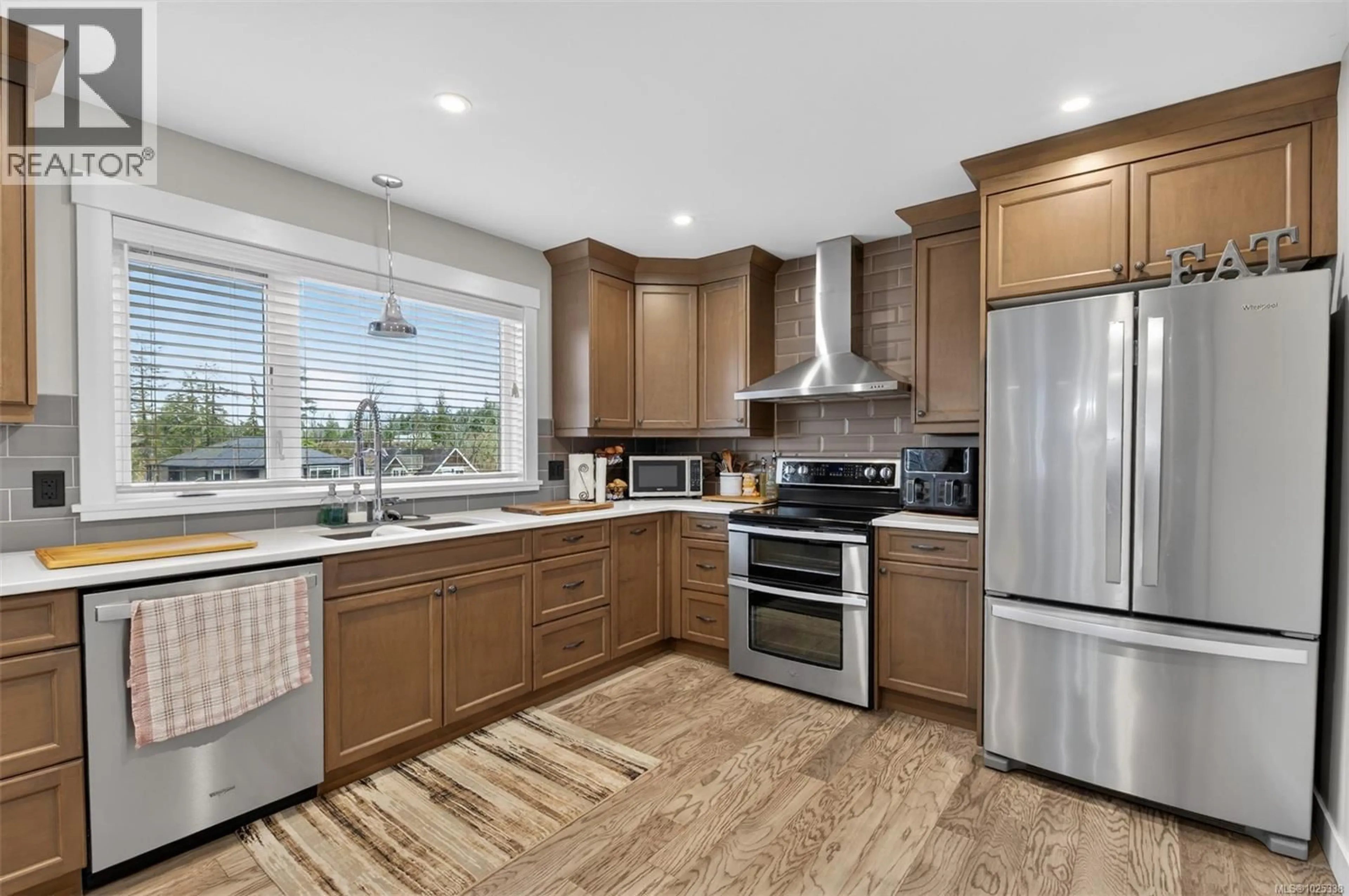 Open concept kitchen, unknown for 1320 FIELDING ROAD, Nanaimo British Columbia V9X1K8