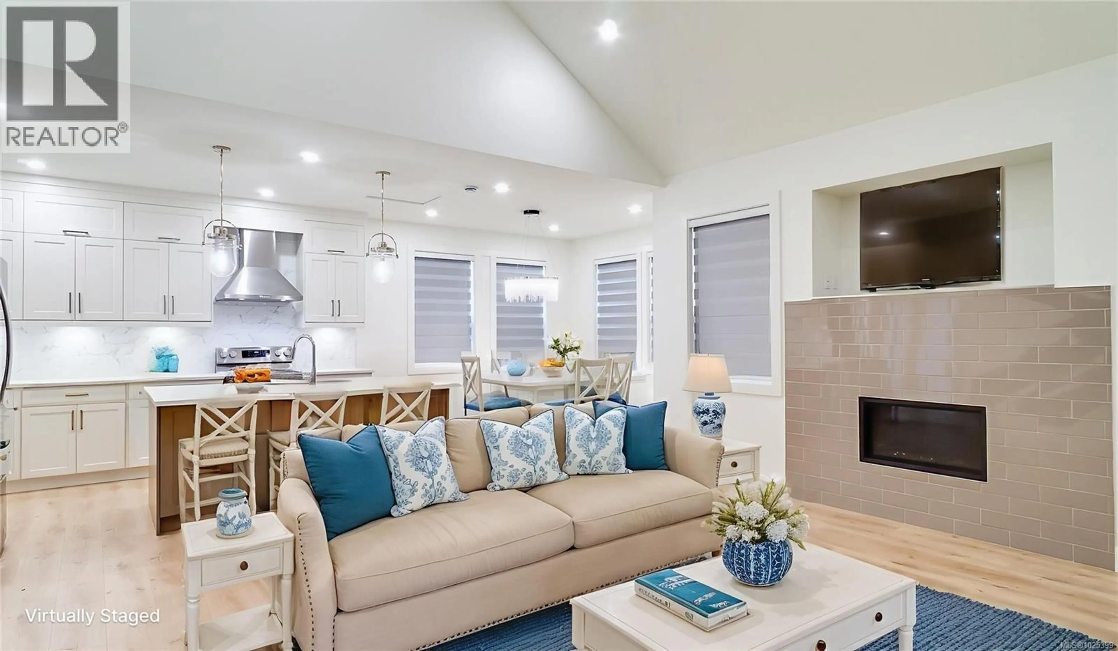 Living room with furniture, ceramic/tile floor for 3207 FERNWOOD LANE, Port Alberni British Columbia V9Y0C5