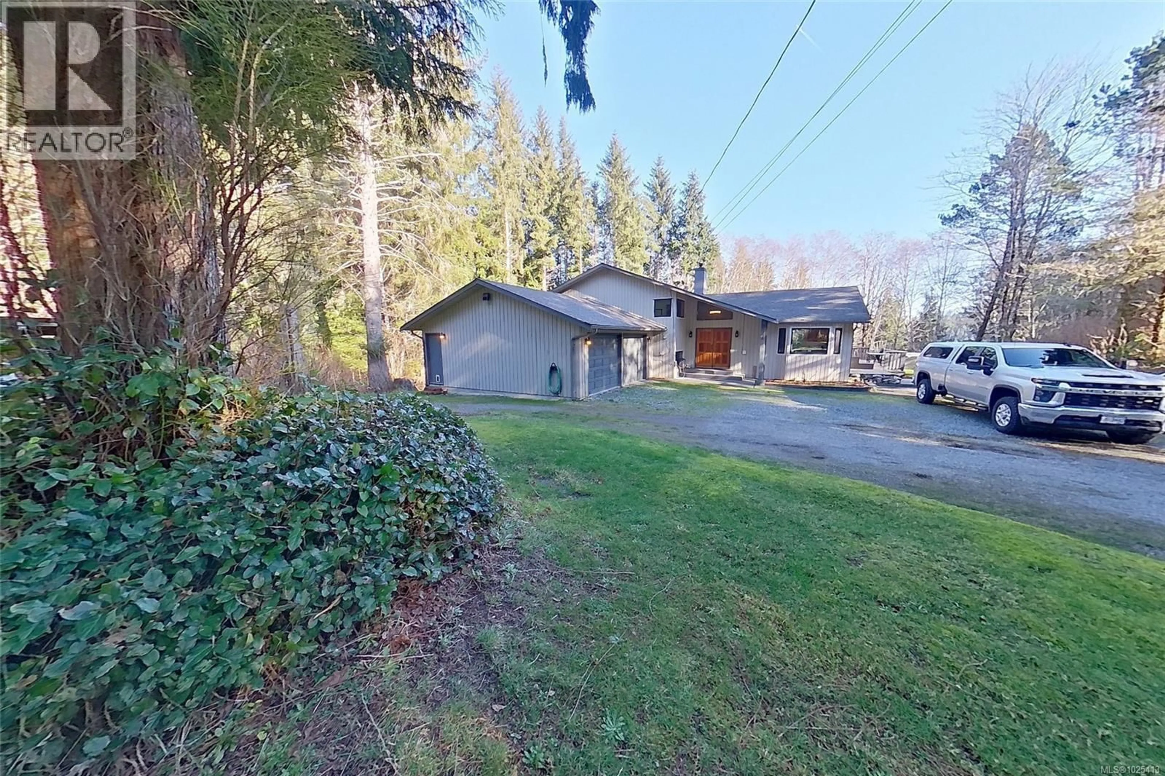 A pic from outside/outdoor area/front of a property/back of a property/a pic from drone, street for 980 NICHOLSON ROAD, Hyde Creek British Columbia V0N2R0