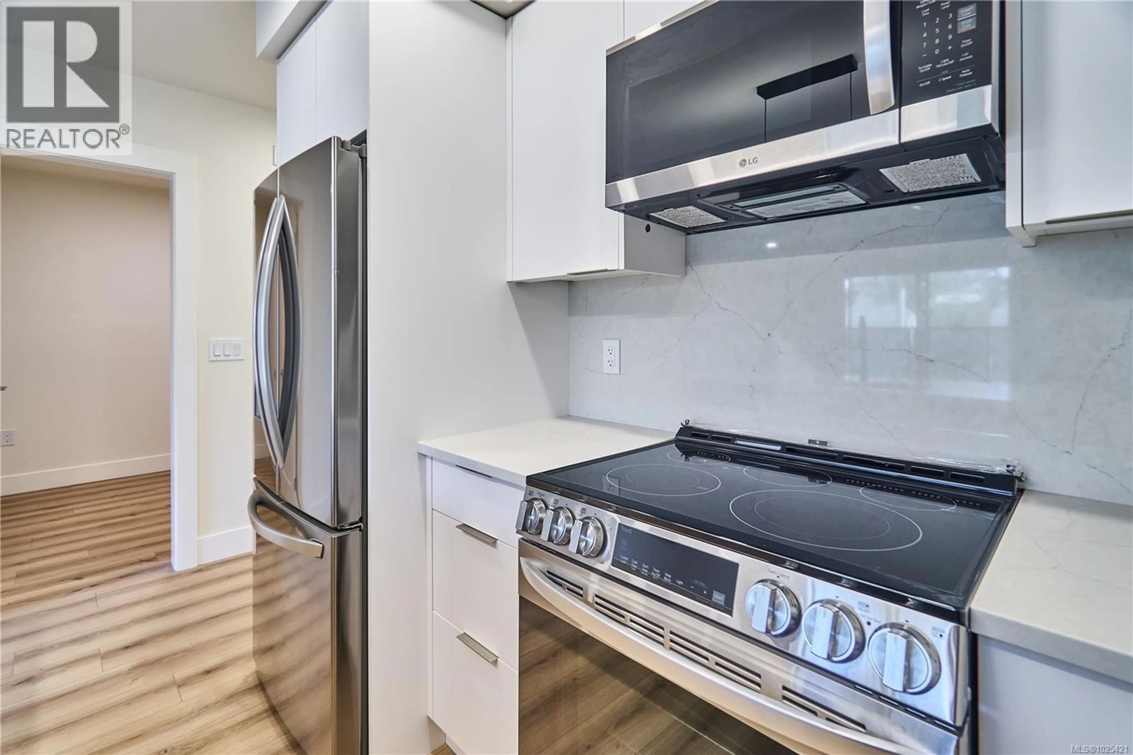 Standard kitchen, unknown for 308 - 45 HALIBURTON STREET, Nanaimo British Columbia V9R4V6