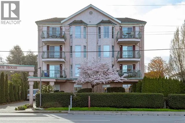 102 - 3133 TILLICUM ROAD, Saanich