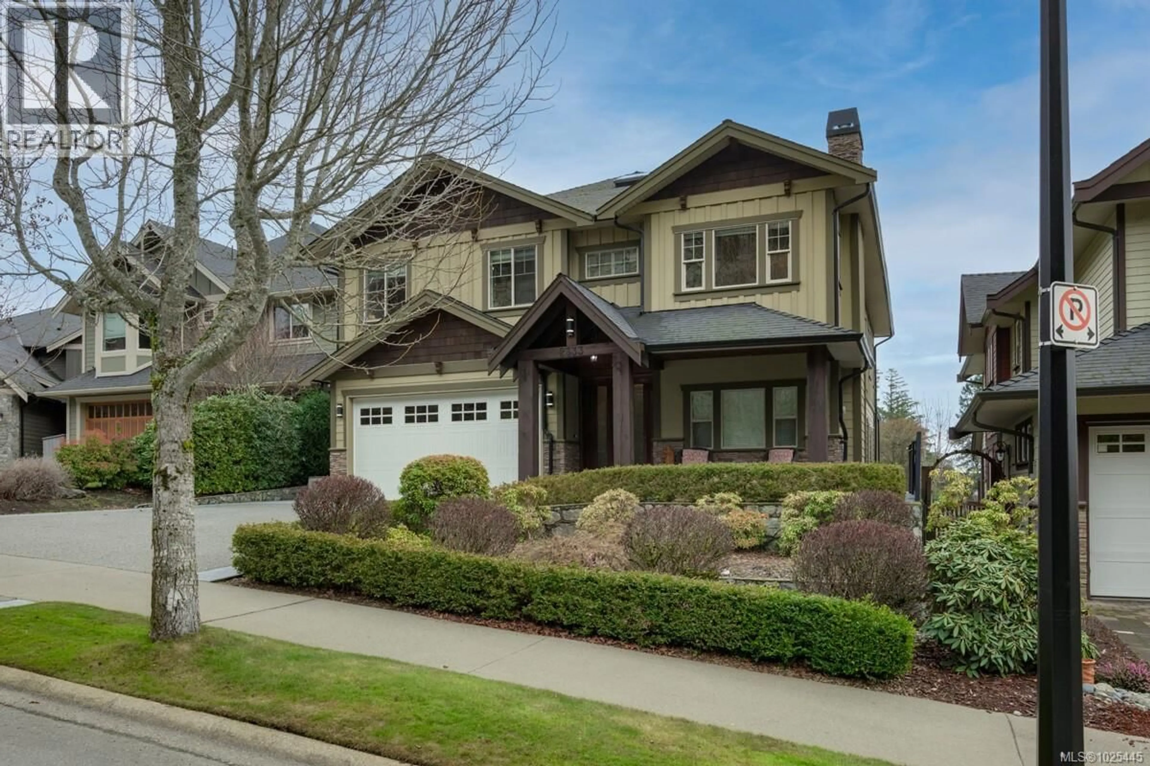 Home with vinyl exterior material, street for 2333 COPPER ROCK COURT, Langford British Columbia V9B0G4