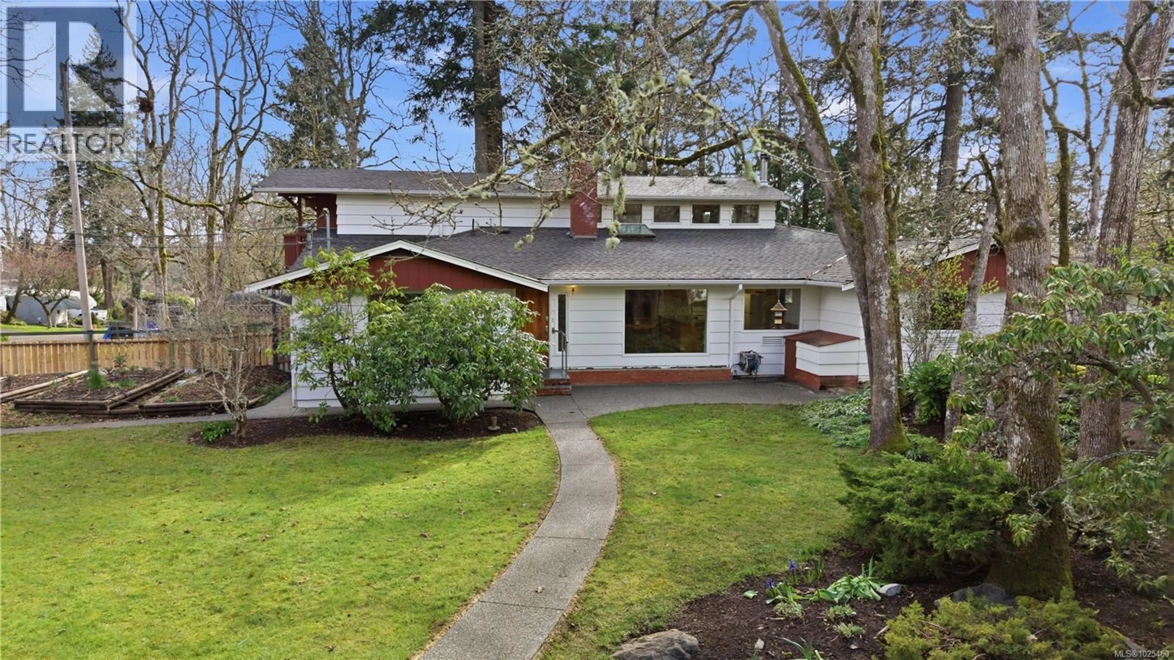 Unknown for 350 BENJAMIN ROAD, Saanich British Columbia V8Z4W1