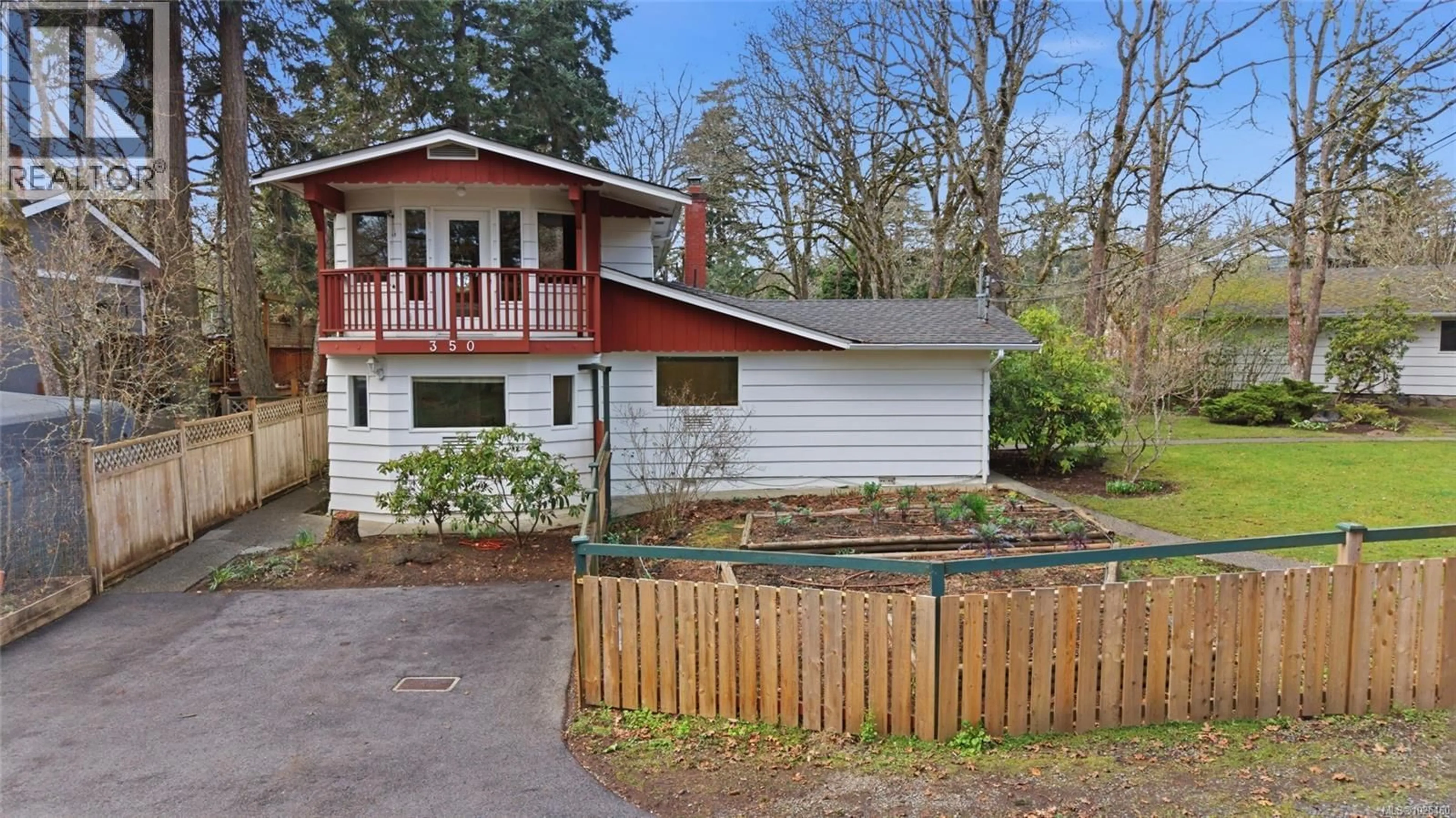 A pic from outside/outdoor area/front of a property/back of a property/a pic from drone, street for 350 BENJAMIN ROAD, Saanich British Columbia V8Z4W1