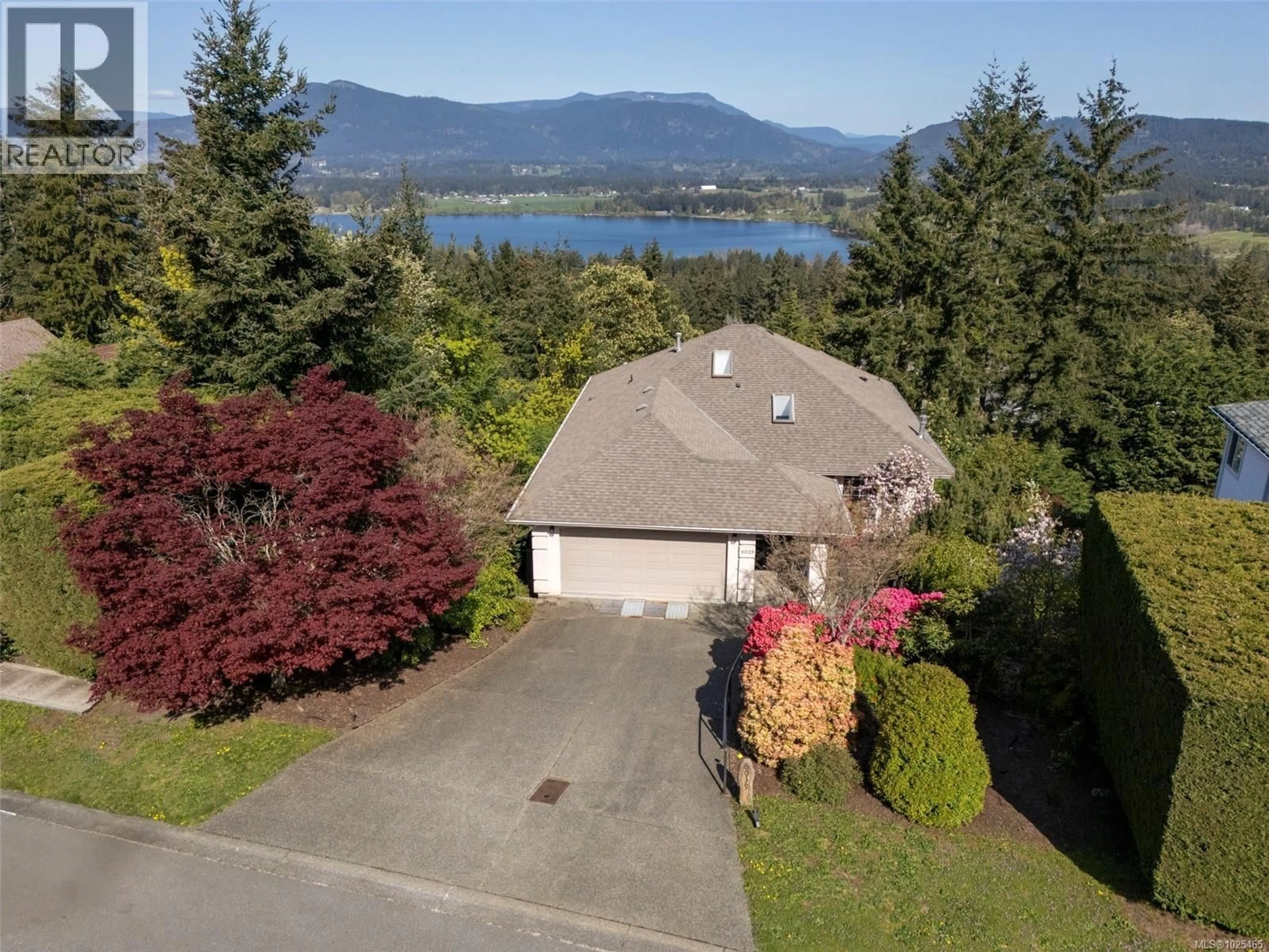 A pic from outside/outdoor area/front of a property/back of a property/a pic from drone, water/lake/river/ocean view for 6039 CHIPPEWA ROAD, Duncan British Columbia V9L5P5