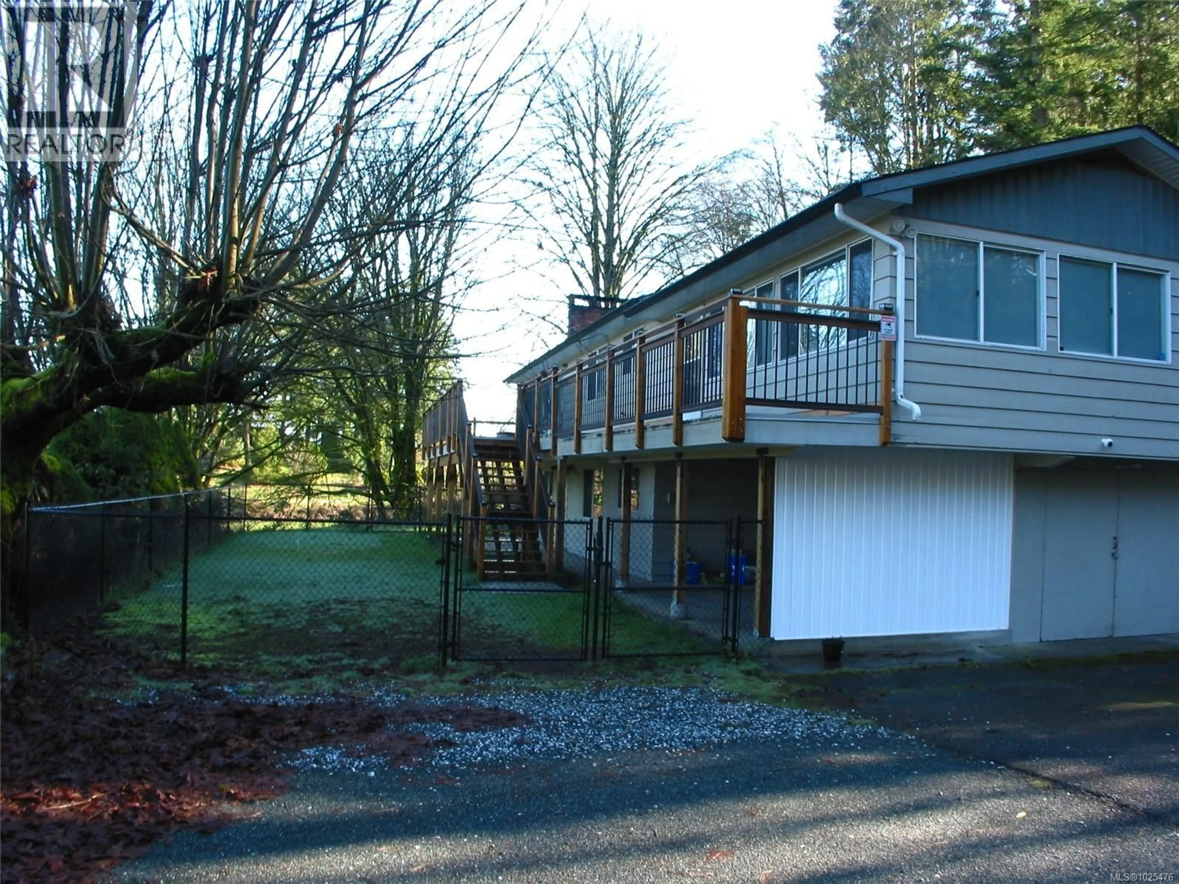 A pic from outside/outdoor area/front of a property/back of a property/a pic from drone, street for 2765 CAMERON TAGGART ROAD, Cobble Hill British Columbia V0R1L0