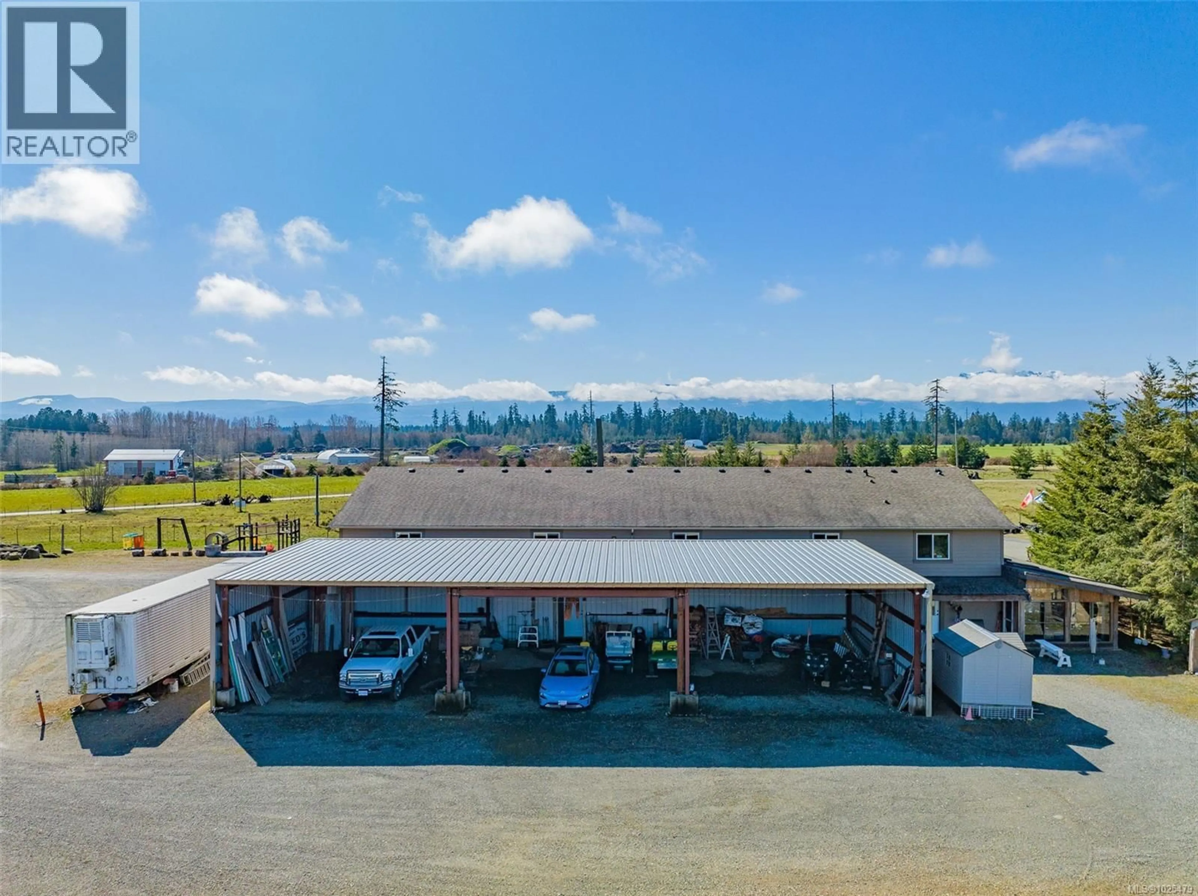 A pic from outside/outdoor area/front of a property/back of a property/a pic from drone, mountain view for 1355 HODGES ROAD, French Creek British Columbia V9P2B5