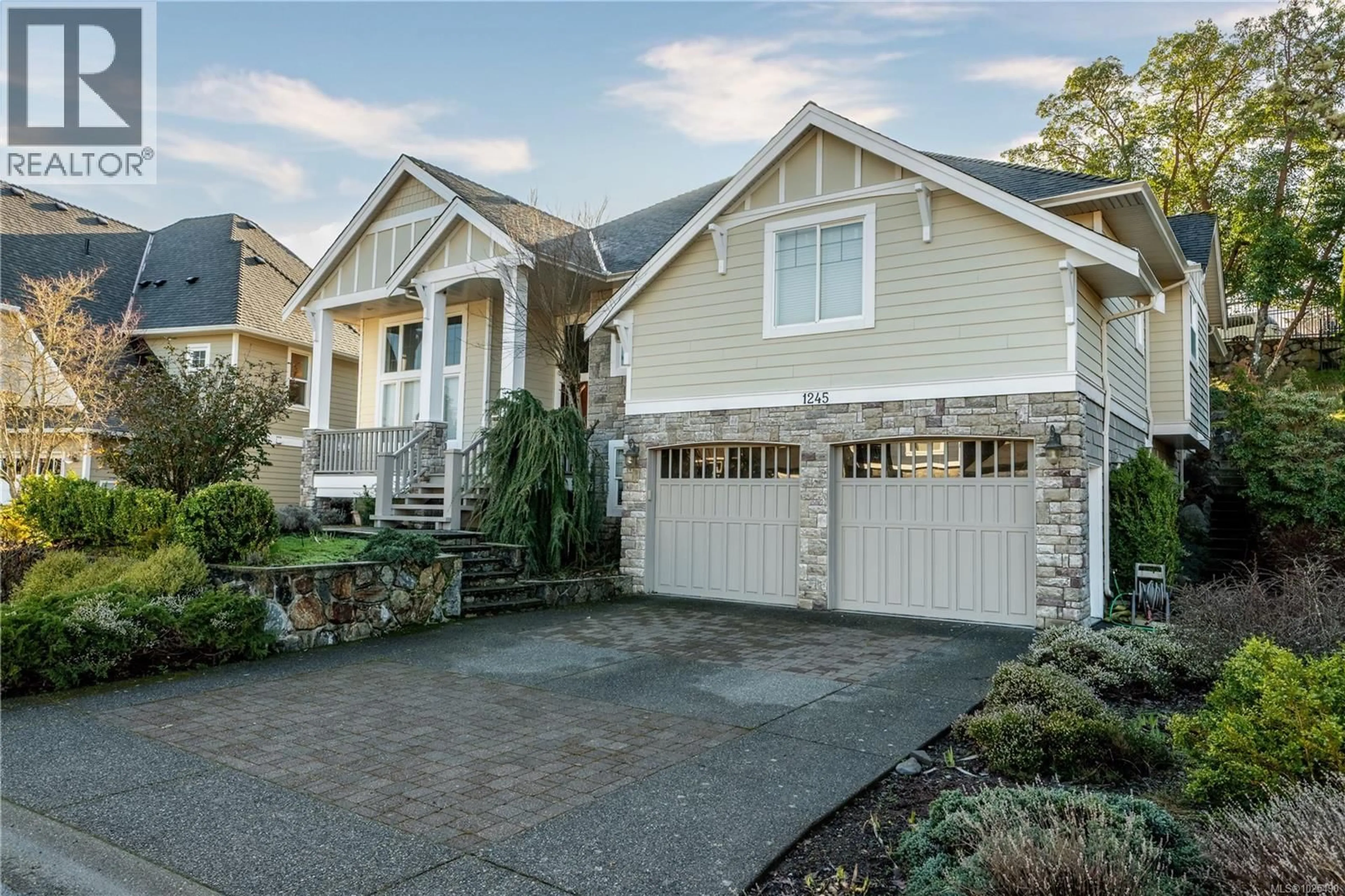 Home with vinyl exterior material, street for 1245 ROCKHAMPTON CLOSE, Langford British Columbia V9B6X4