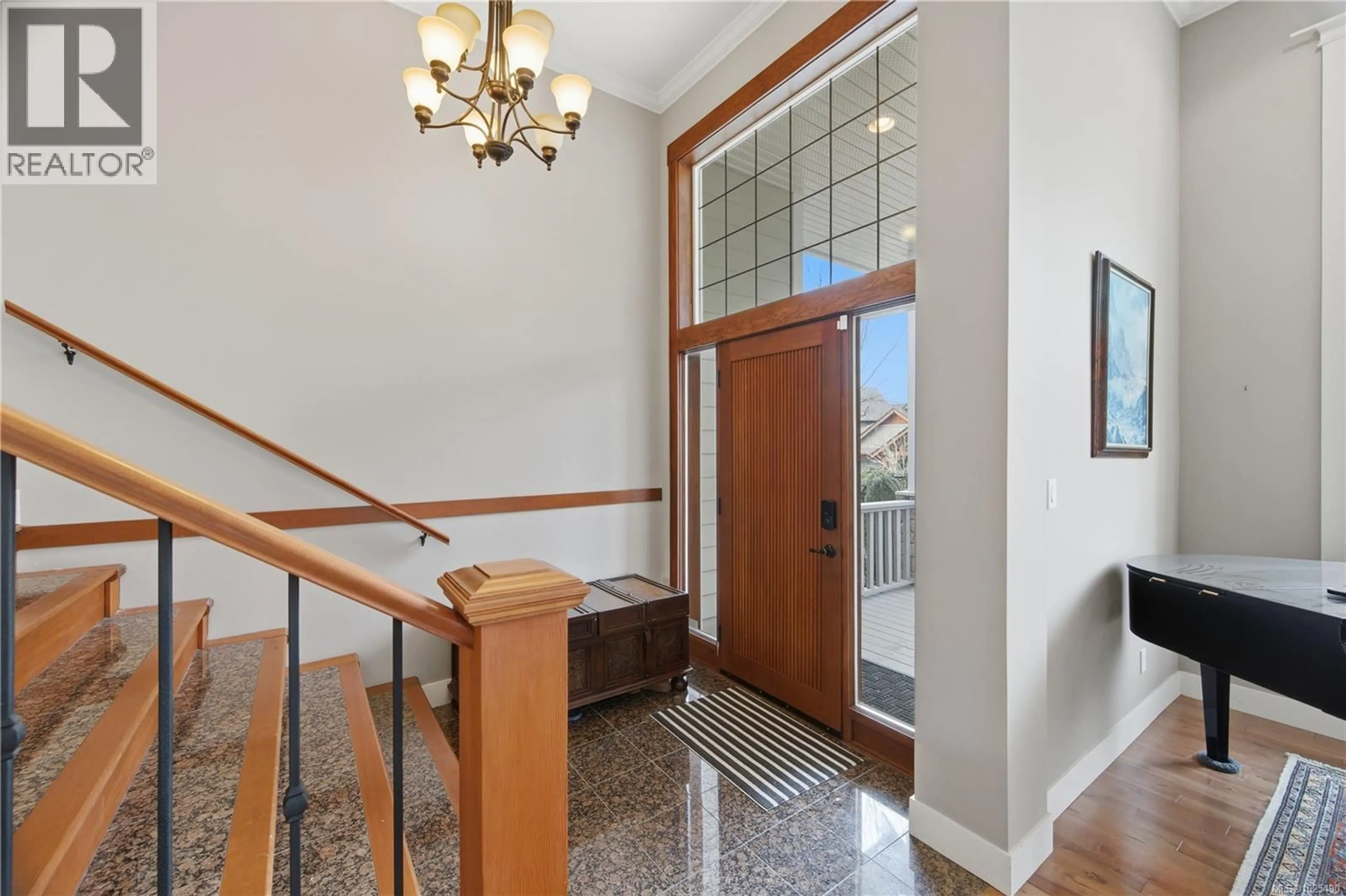 Indoor foyer for 1245 ROCKHAMPTON CLOSE, Langford British Columbia V9B6X4