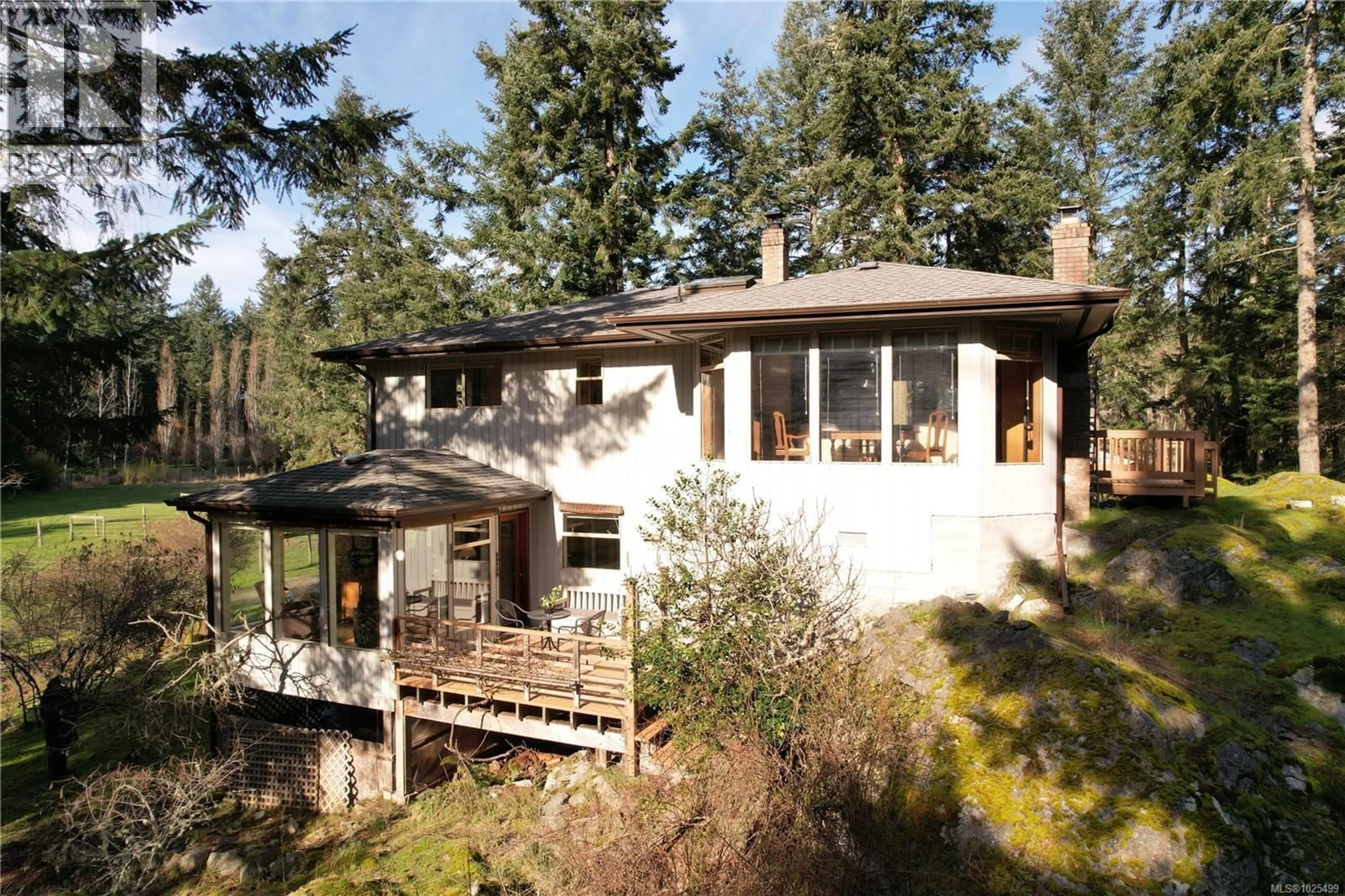Home with vinyl exterior material, unknown for 137 FOREST RIDGE ROAD, Salt Spring British Columbia V8K1W4