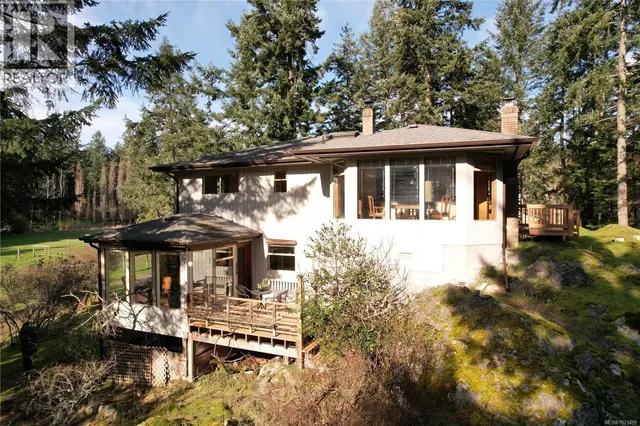 137 FOREST RIDGE ROAD, Salt Spring 2