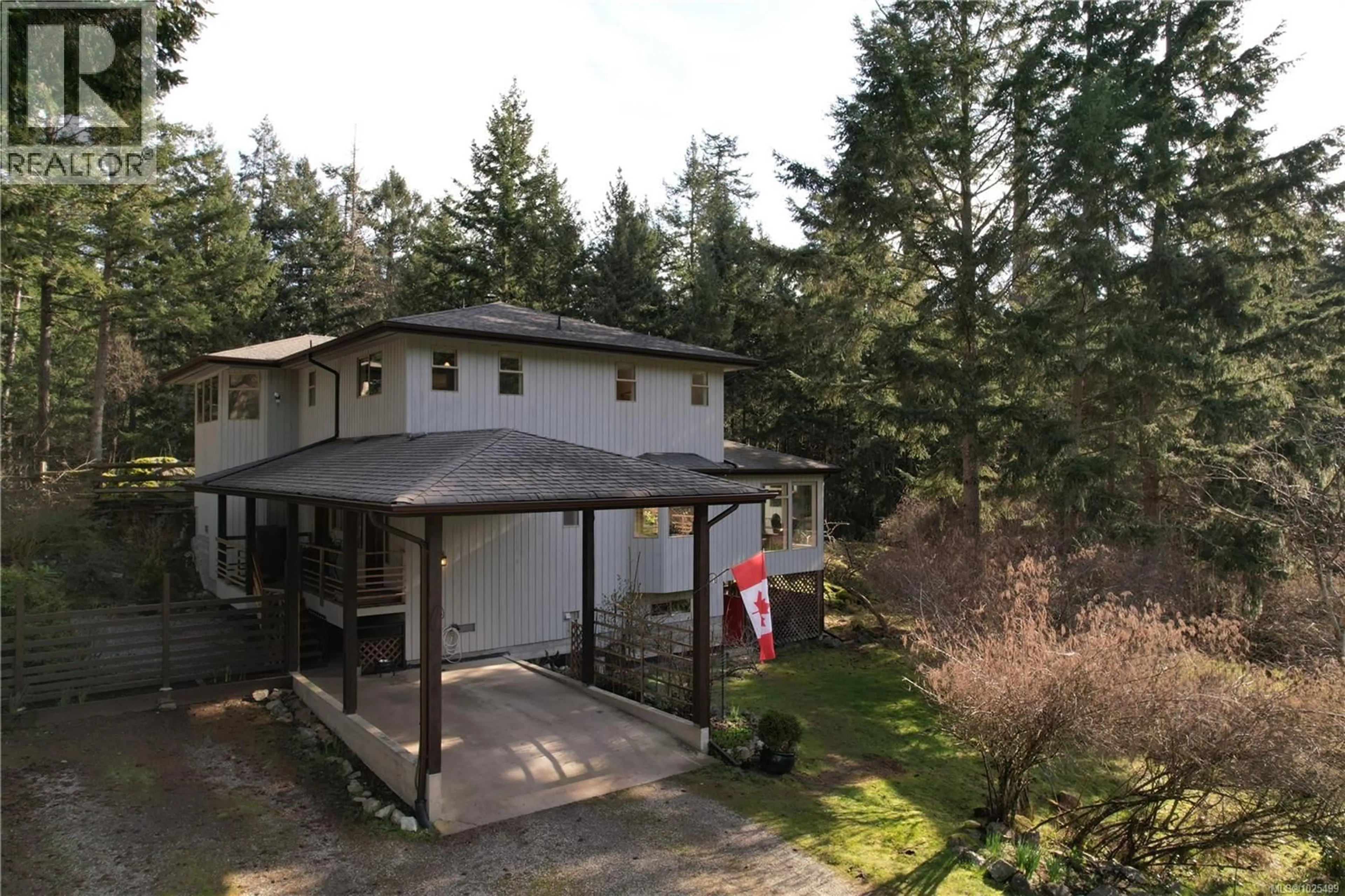 A pic from outside/outdoor area/front of a property/back of a property/a pic from drone, unknown for 137 FOREST RIDGE ROAD, Salt Spring British Columbia V8K1W4