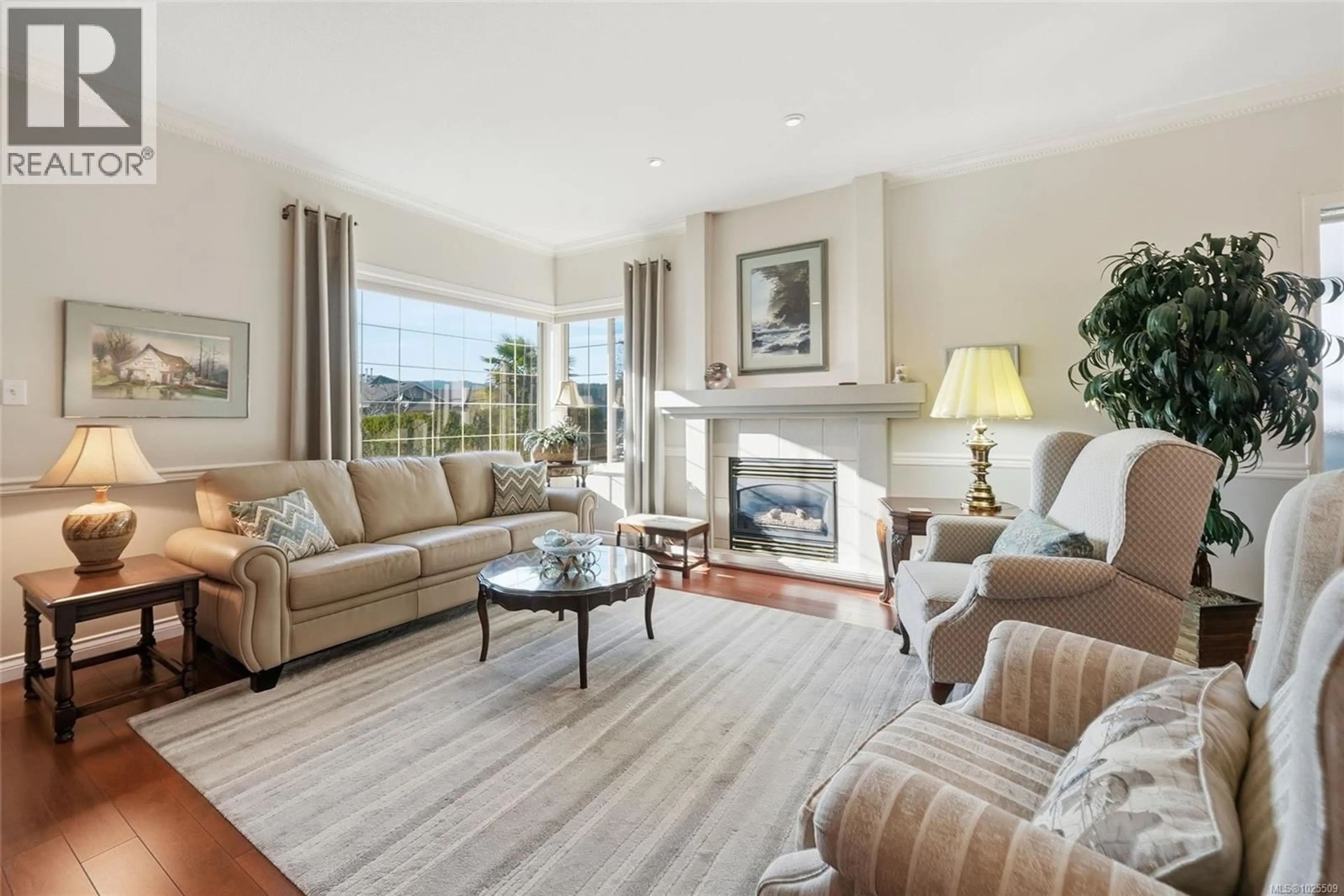 Living room with furniture, unknown for 5768 QUARRY CRESCENT, Nanaimo British Columbia V9T6H9