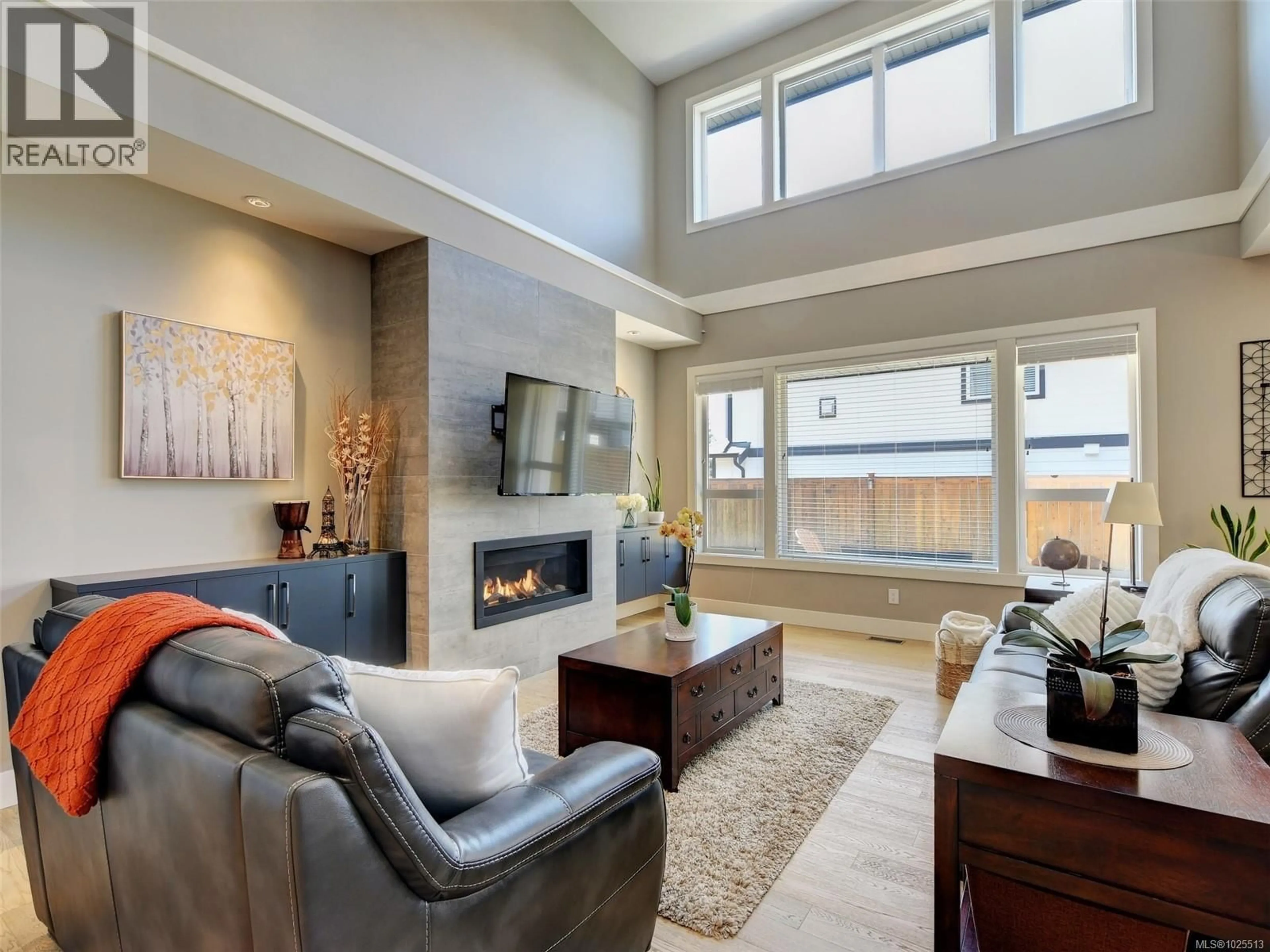 Living room with furniture, unknown for 1027 DELTANA AVENUE, Langford British Columbia V9C0K5